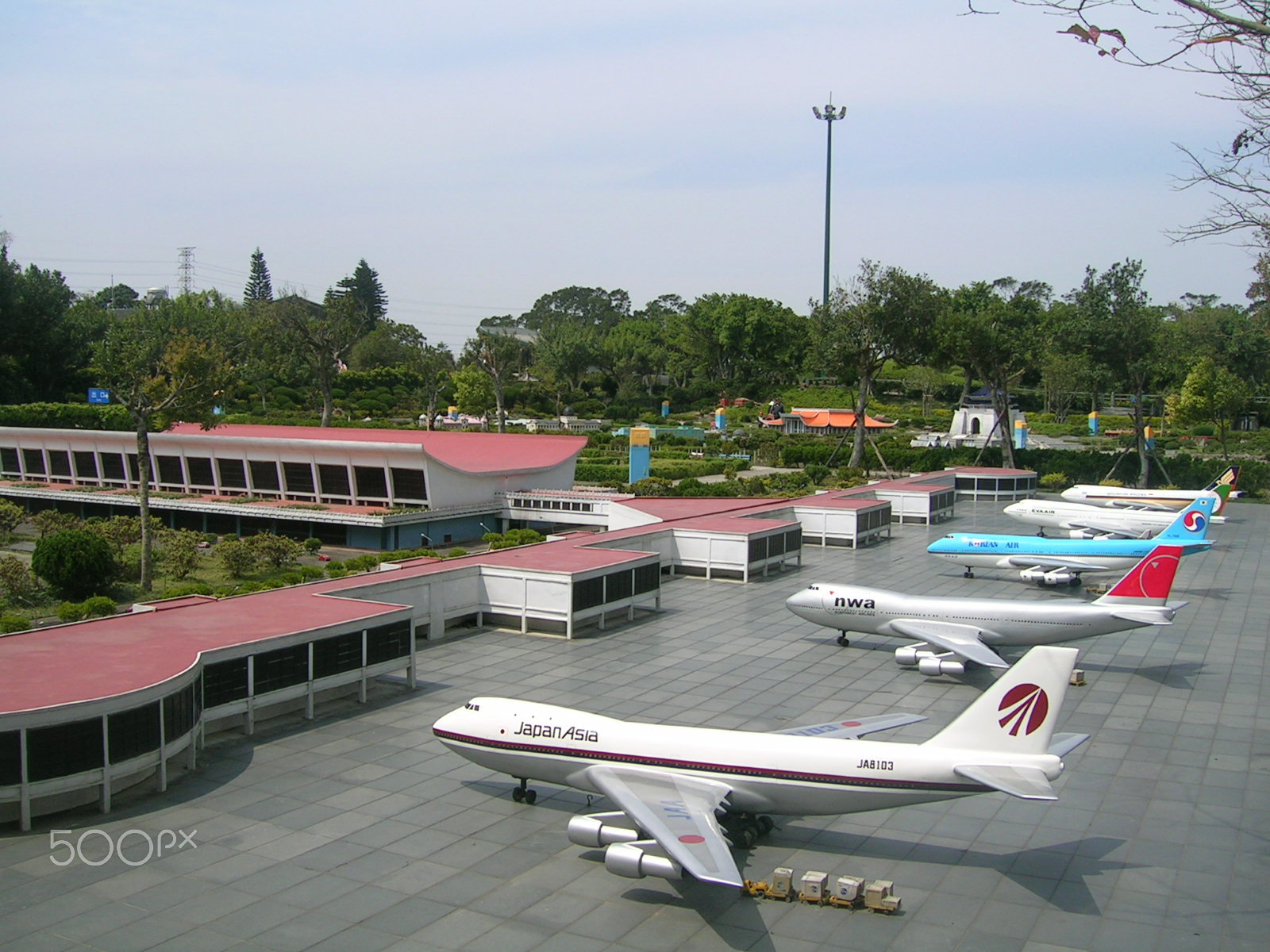 Nikon E3700 sample photo. Miniature airport photography