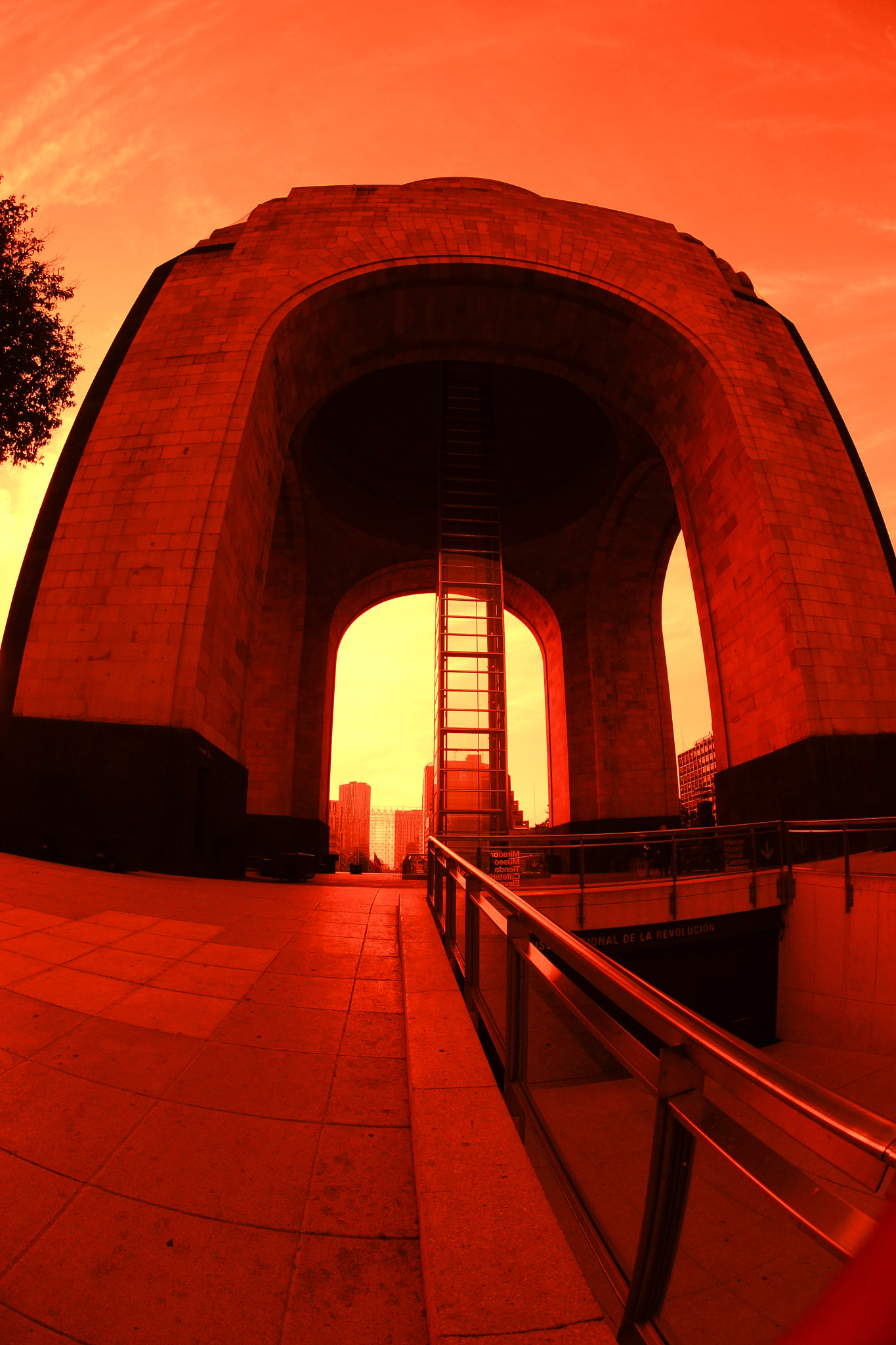 Sony a99 II + Sony 16mm F2.8 Fisheye sample photo. Monumento a la revolución photography