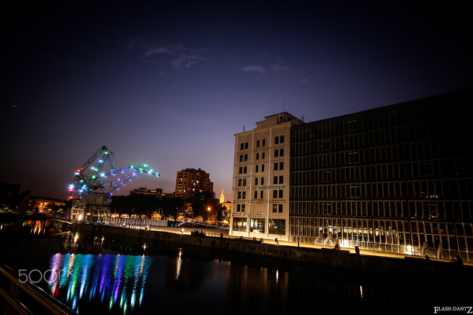 Canon EF-S 10-22mm F3.5-4.5 USM sample photo. Rivétoile by night photography