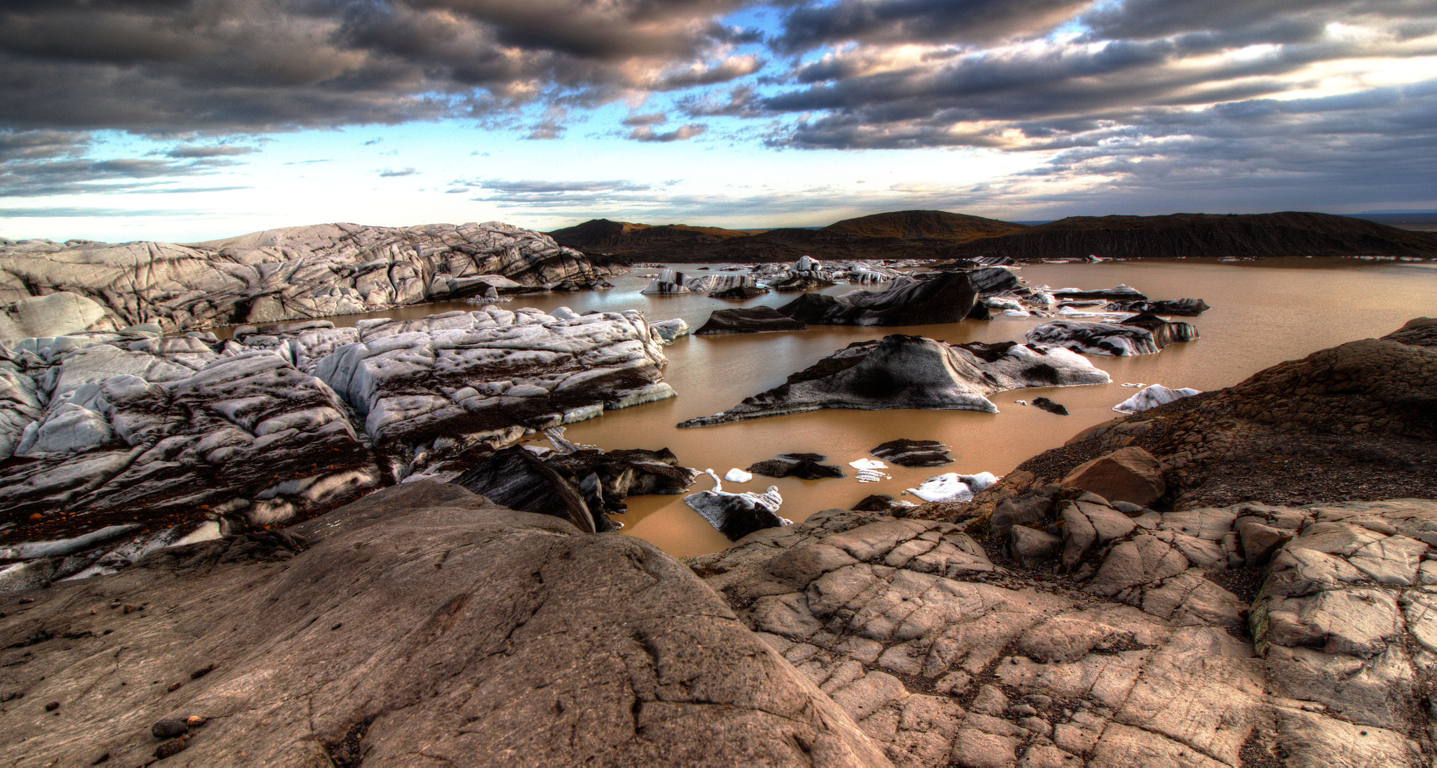 Canon EF-S 10-18mm F4.5–5.6 IS STM sample photo. Glacier lake photography