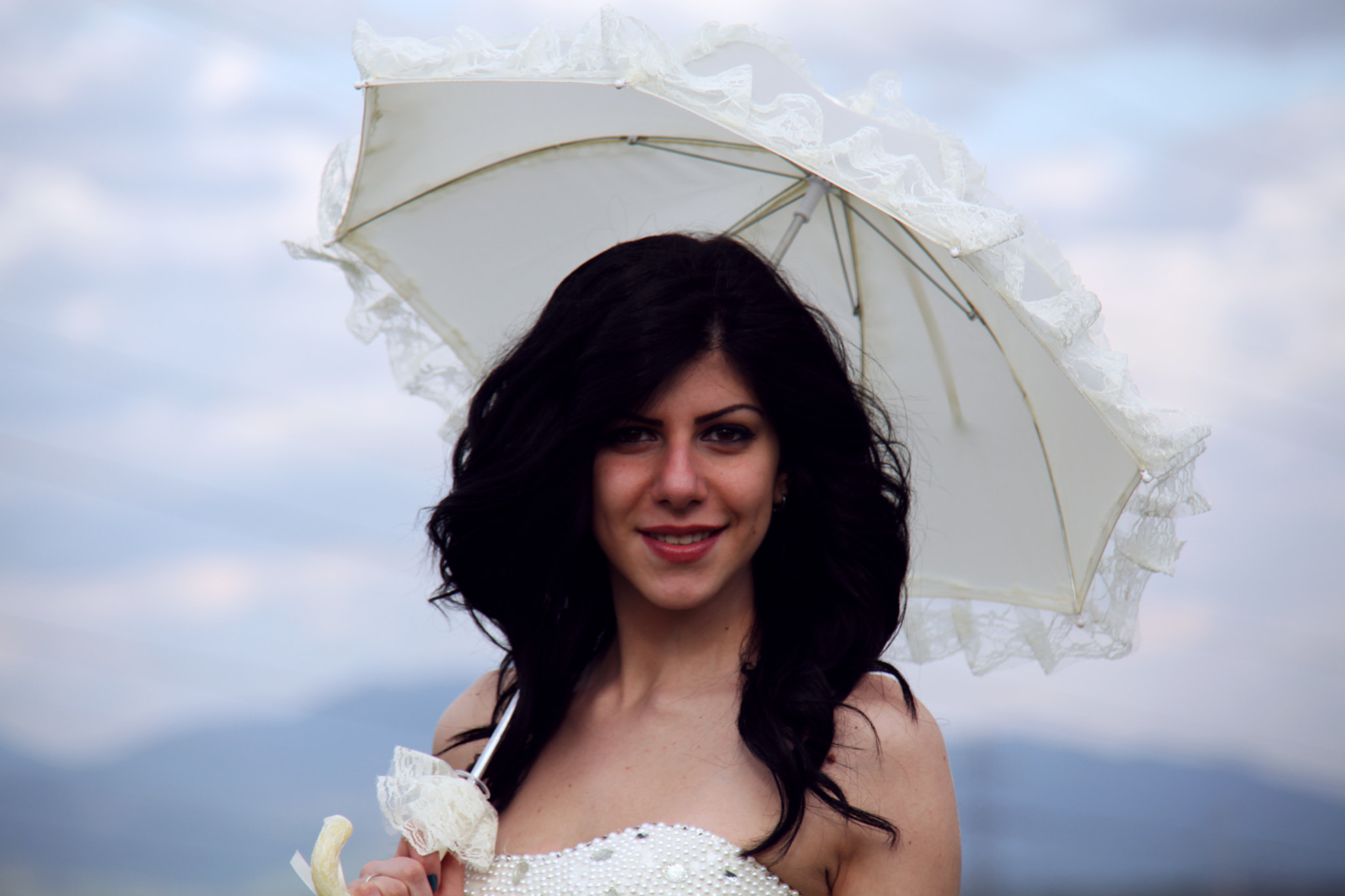 Canon EOS 5D Mark II + Tamron AF 28-300mm F3.5-6.3 XR Di VC LD Aspherical (IF) Macro sample photo. Bride with parasol photography