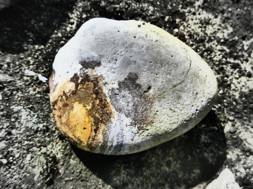 Panasonic DMC-SZ3 sample photo. Stone of heart photography