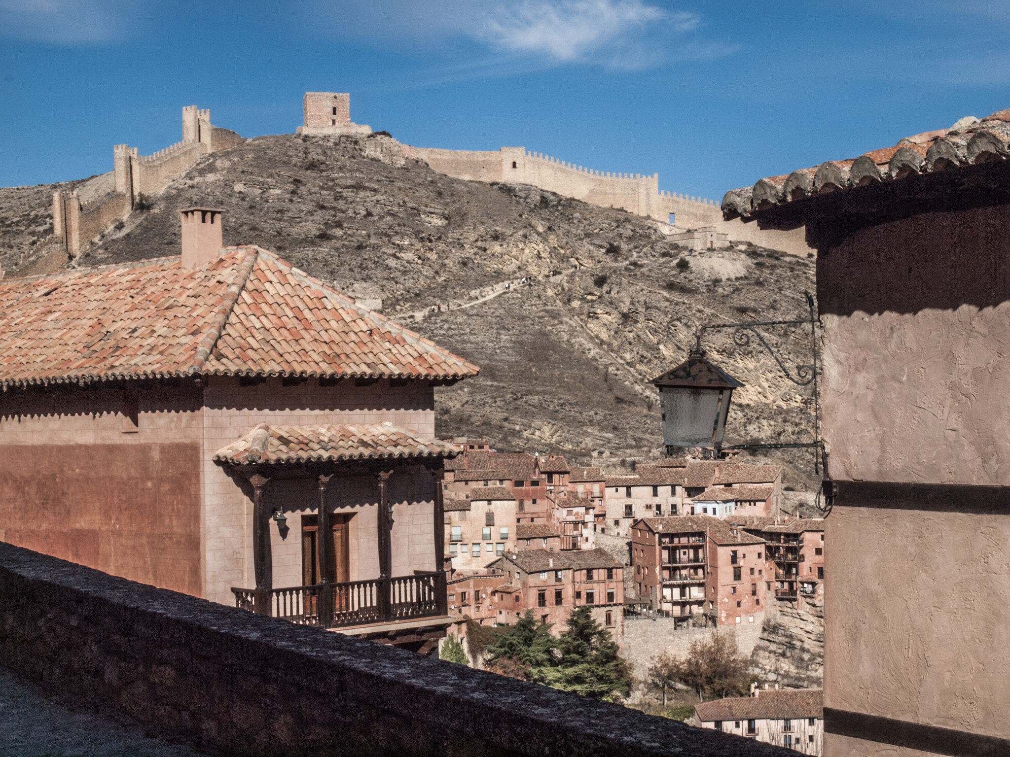 Olympus E-30 + Olympus Zuiko Digital 14-54mm F2.8-3.5 II sample photo. City walls, albarracín photography