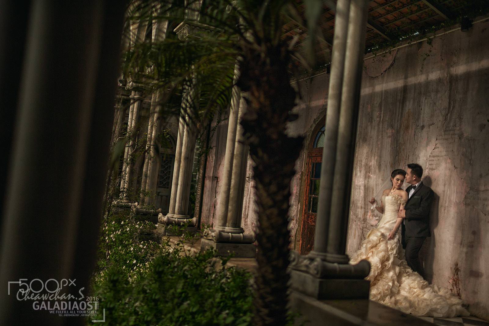 Canon EOS-1D X + Canon EF 35mm F1.4L USM sample photo. Romance photography