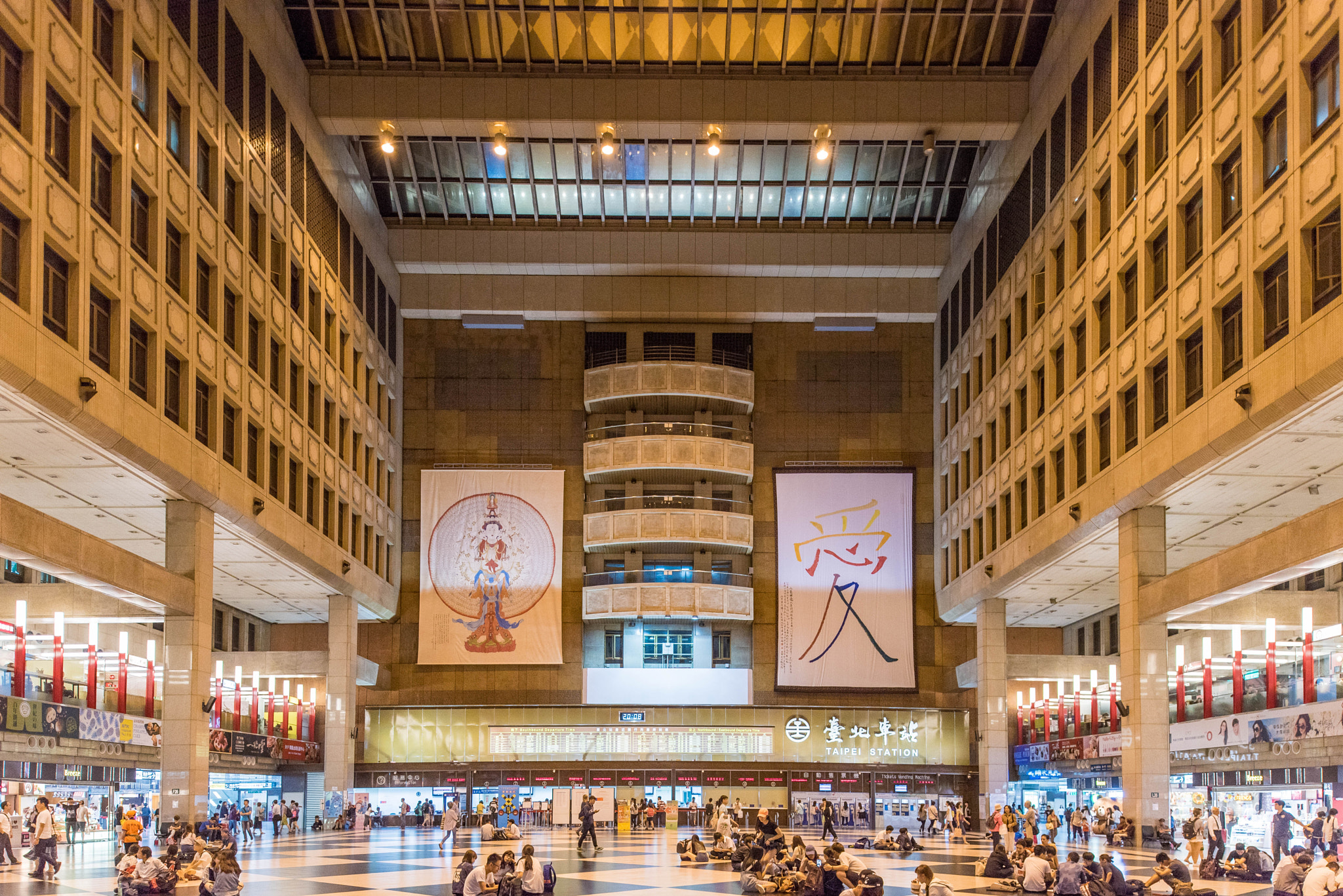 Nikon D750 + Nikon PC-E Nikkor 24mm F3.5D ED Tilt-Shift sample photo. Shift in taipei railway station photography