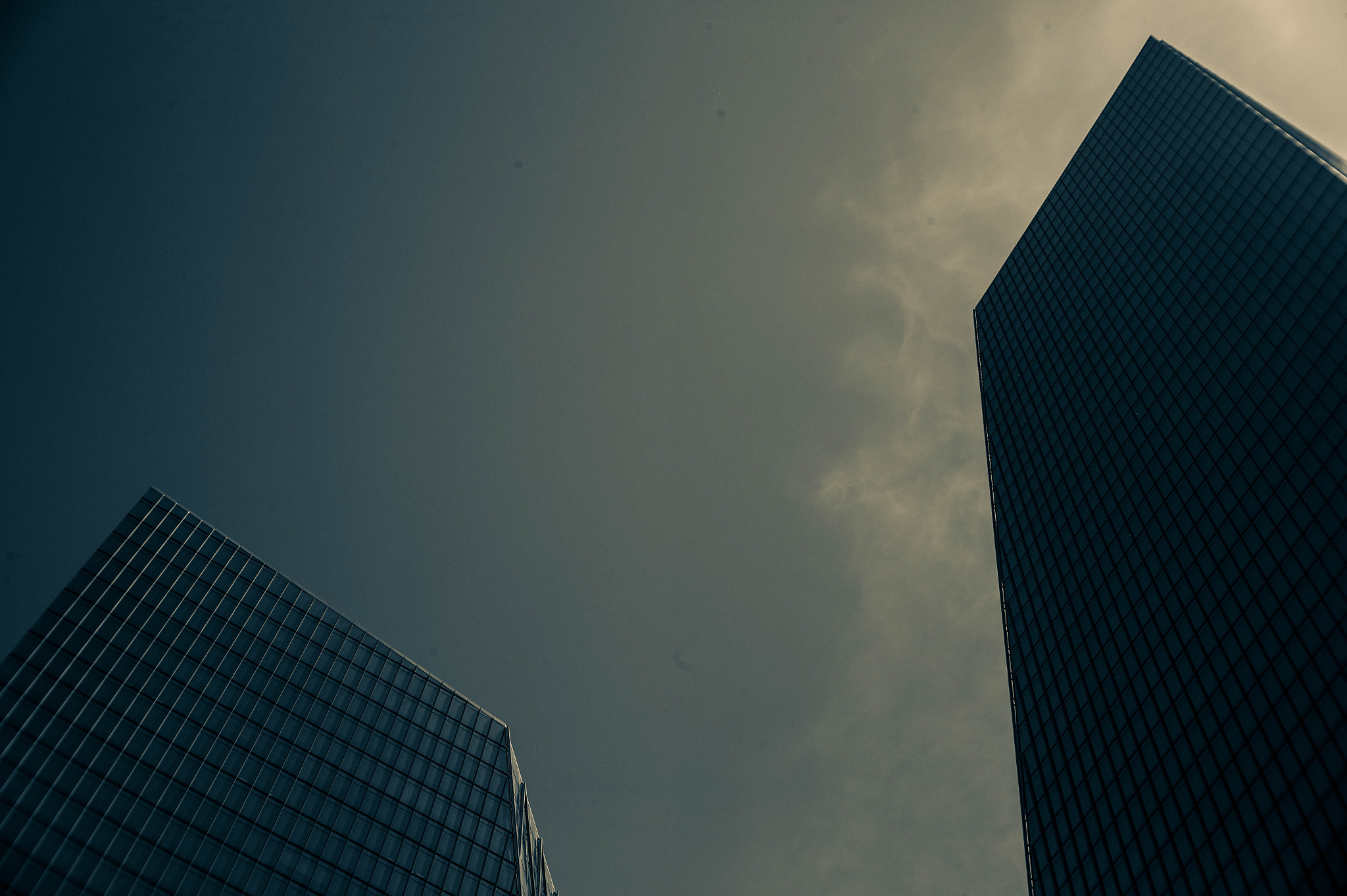Leica M9 + Noctilux-M 50mm f/1 sample photo. Skyline photography