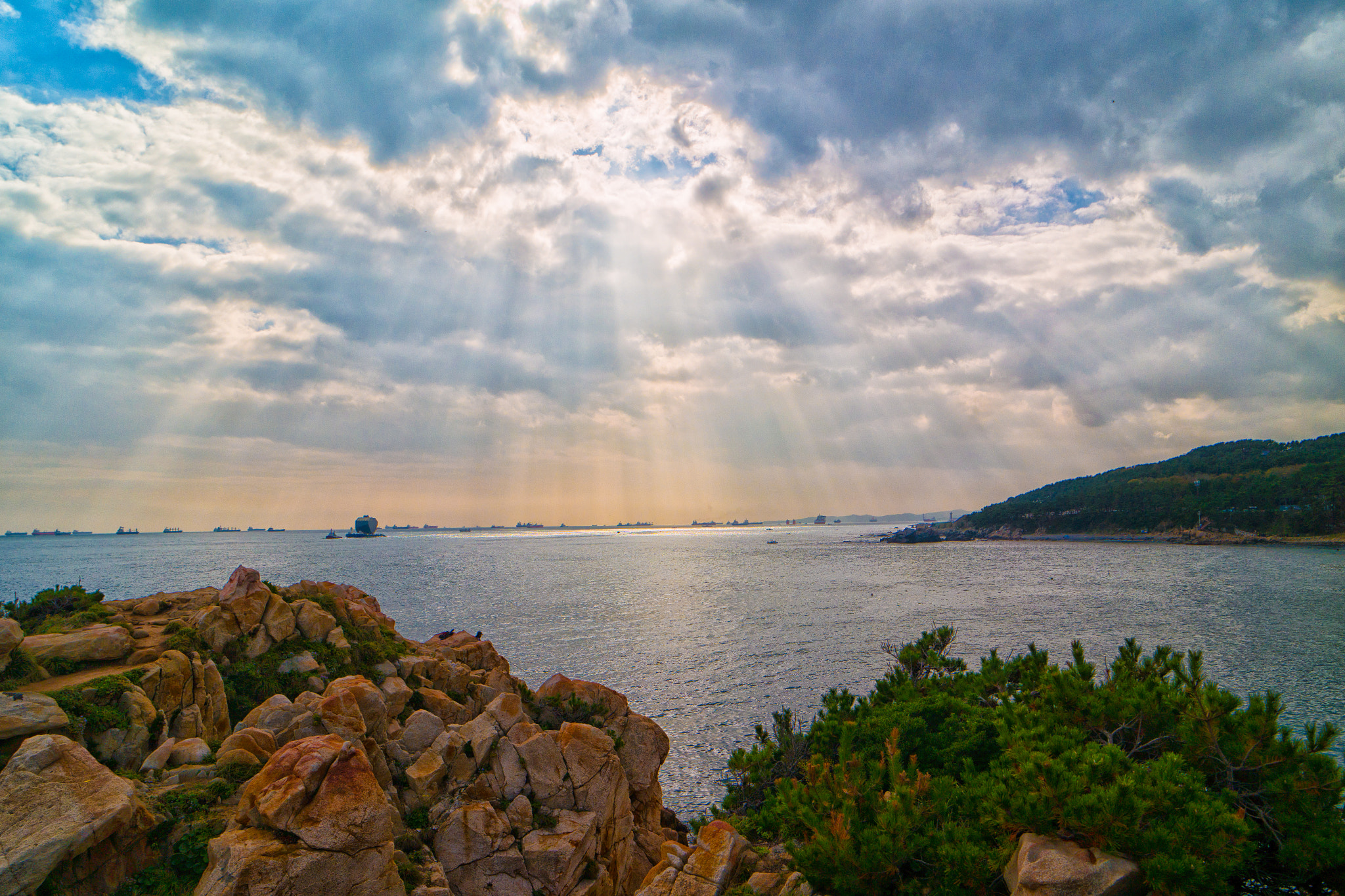 Samsung NX300M sample photo. Sky lines photography