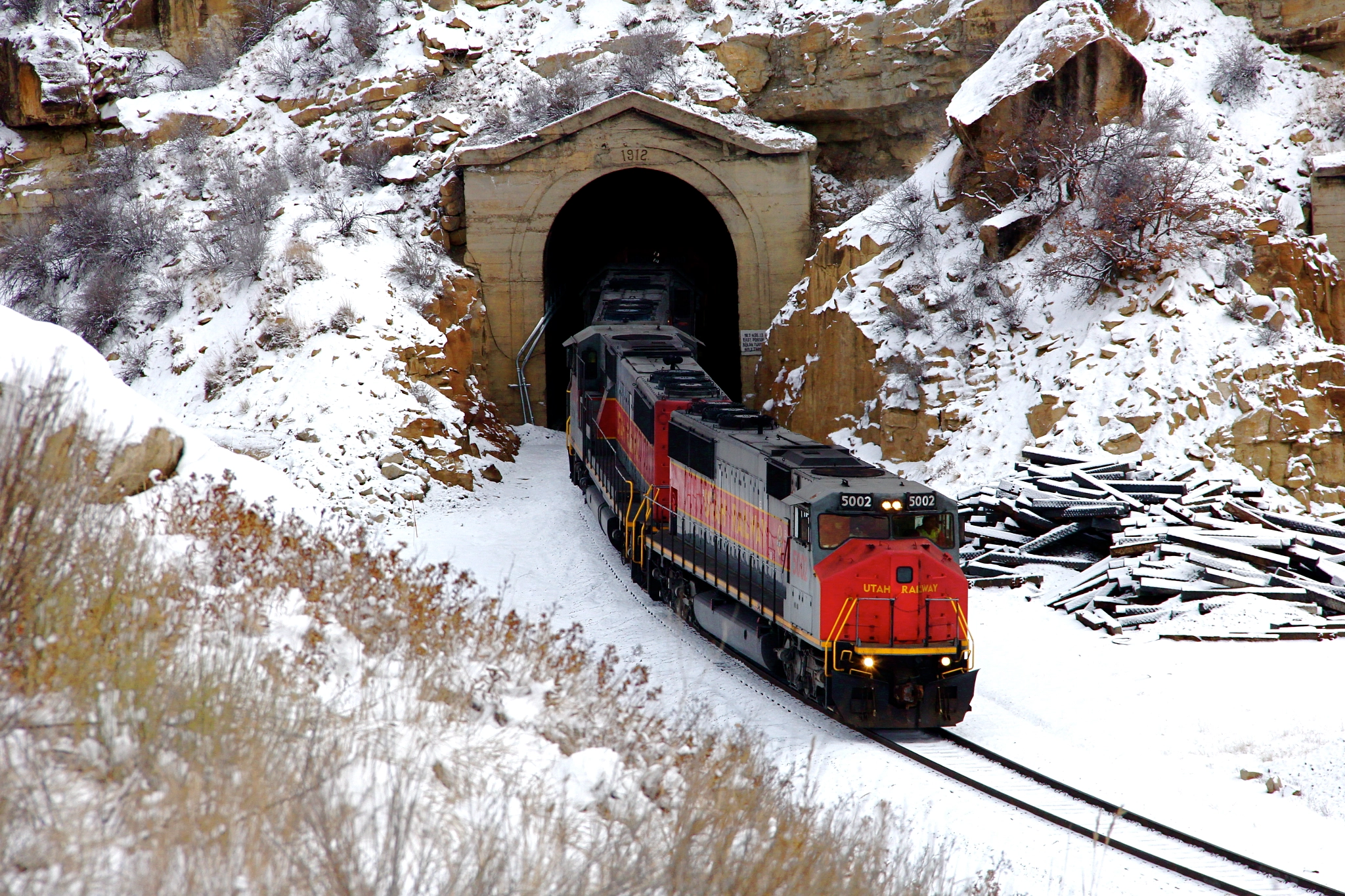 Canon EF-S 18-135mm F3.5-5.6 IS sample photo. Utah rr photography