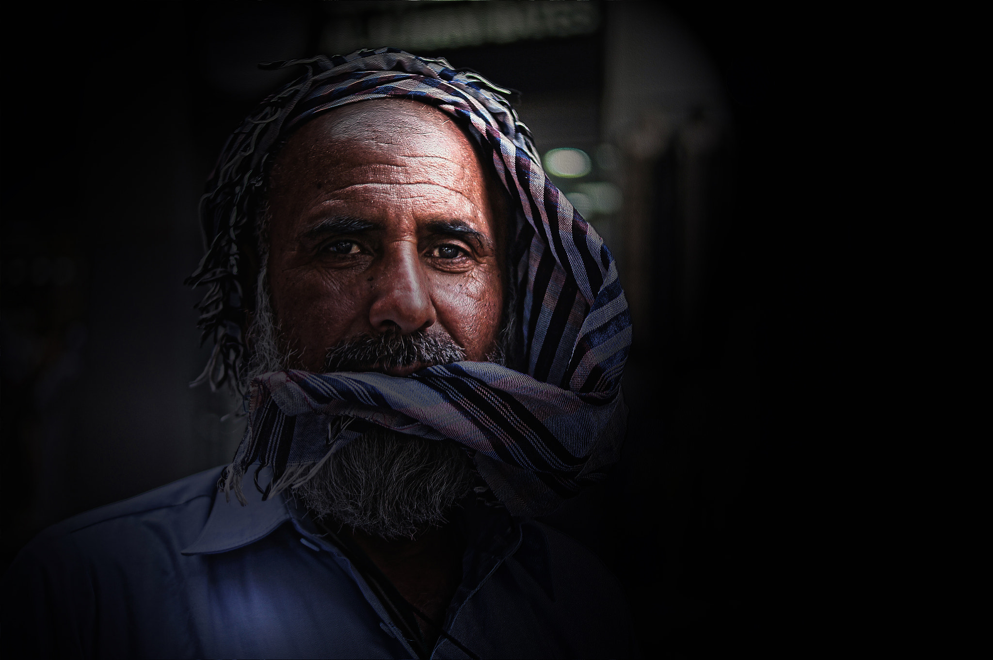 Sony Alpha NEX-5N + Sony DT 35mm F1.8 SAM sample photo. Face of local pilgrimage, madinah - ksa photography