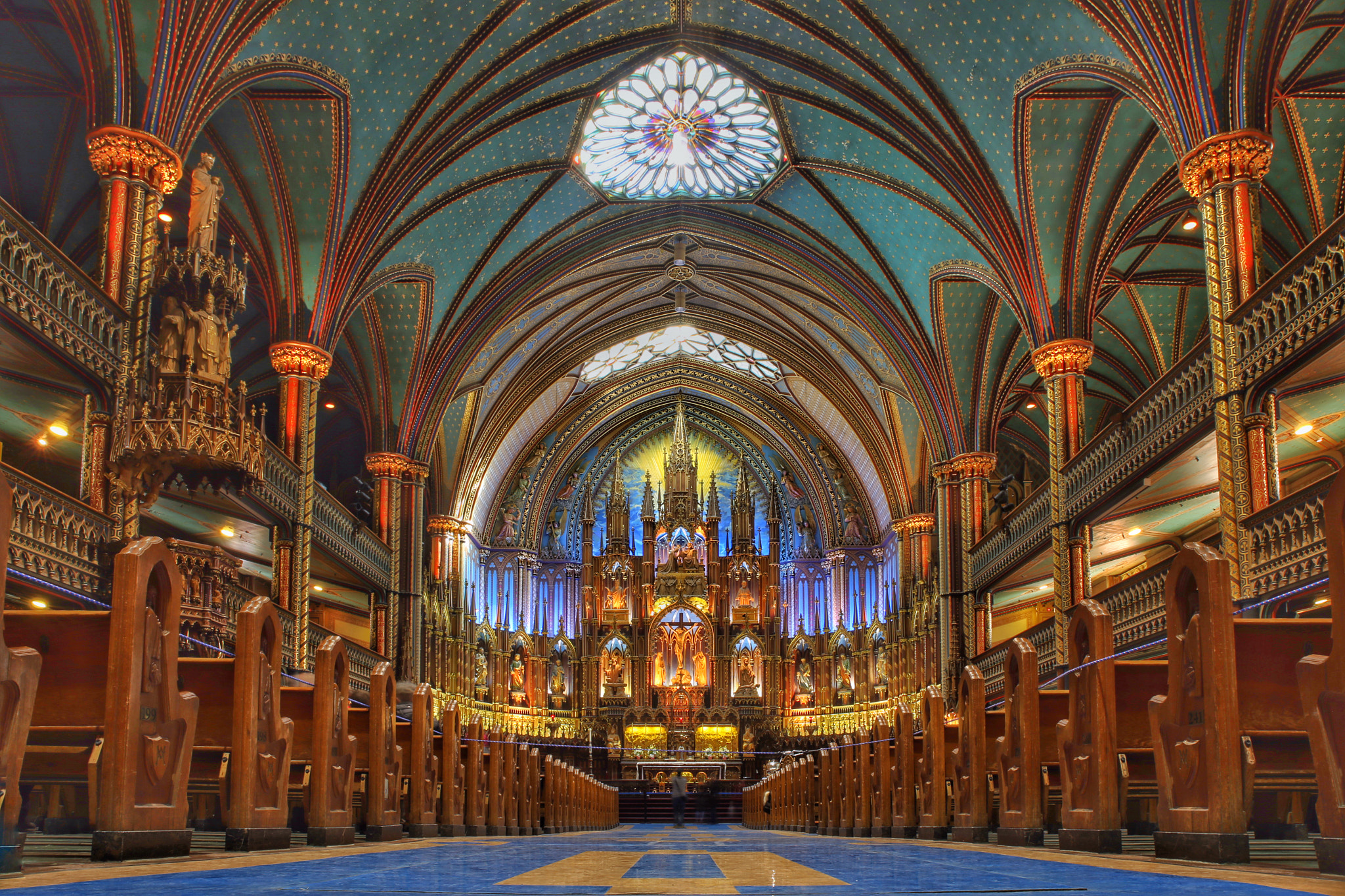 Canon EOS 6D + Canon 24-70mm sample photo. Montreal photography