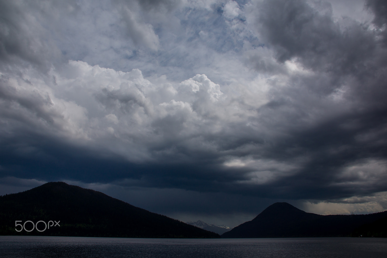 Sony SLT-A77 + DT 18-300mm F3.5-6.3 sample photo. Storm clouds photography