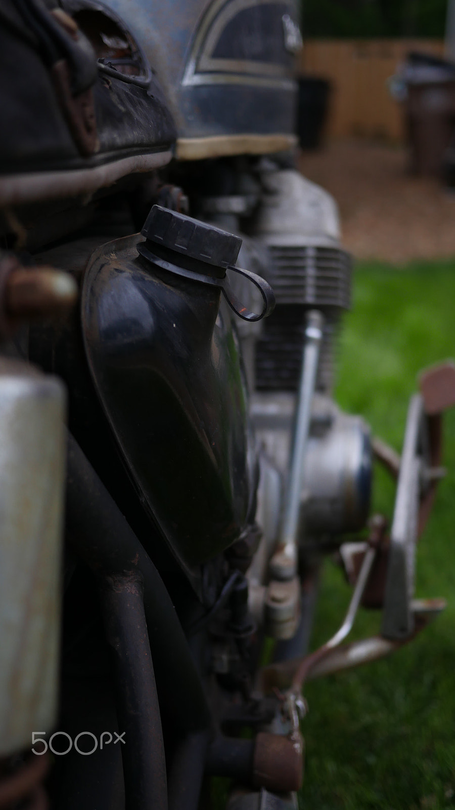 Panasonic Lumix DMC-GH4 + LUMIX G 20/F1.7 II sample photo. Honda cb750 - sonny black photography