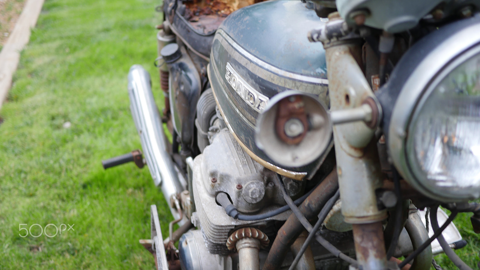 Panasonic Lumix DMC-GH4 + LUMIX G 20/F1.7 II sample photo. Honda cb750 - sonny black photography