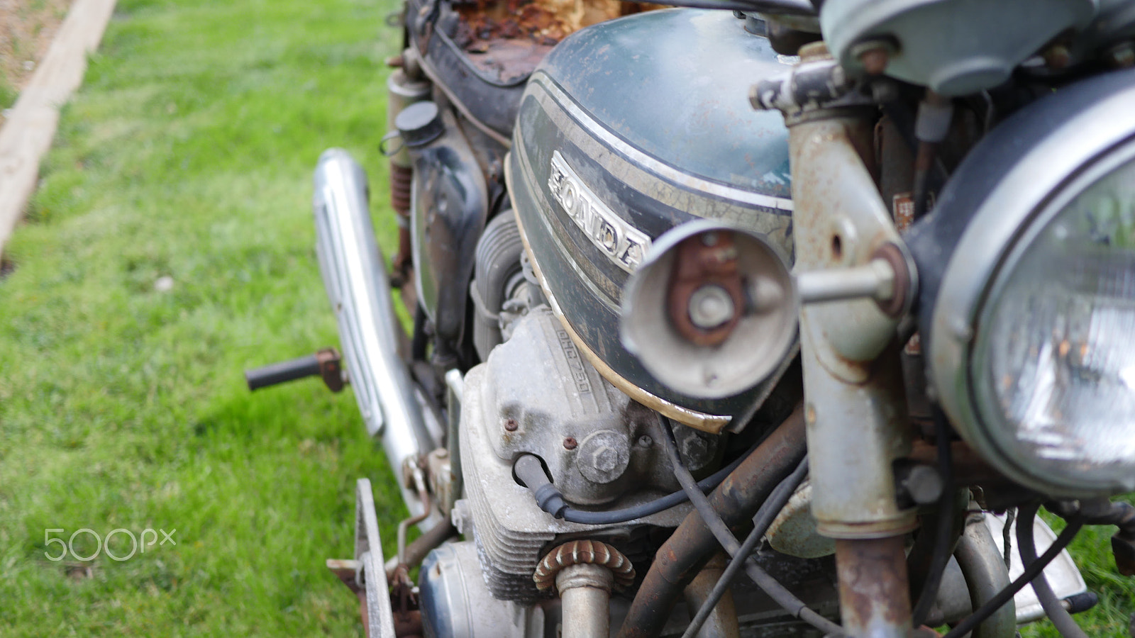 Panasonic Lumix DMC-GH4 + LUMIX G 20/F1.7 II sample photo. Honda cb750 - sonny black photography
