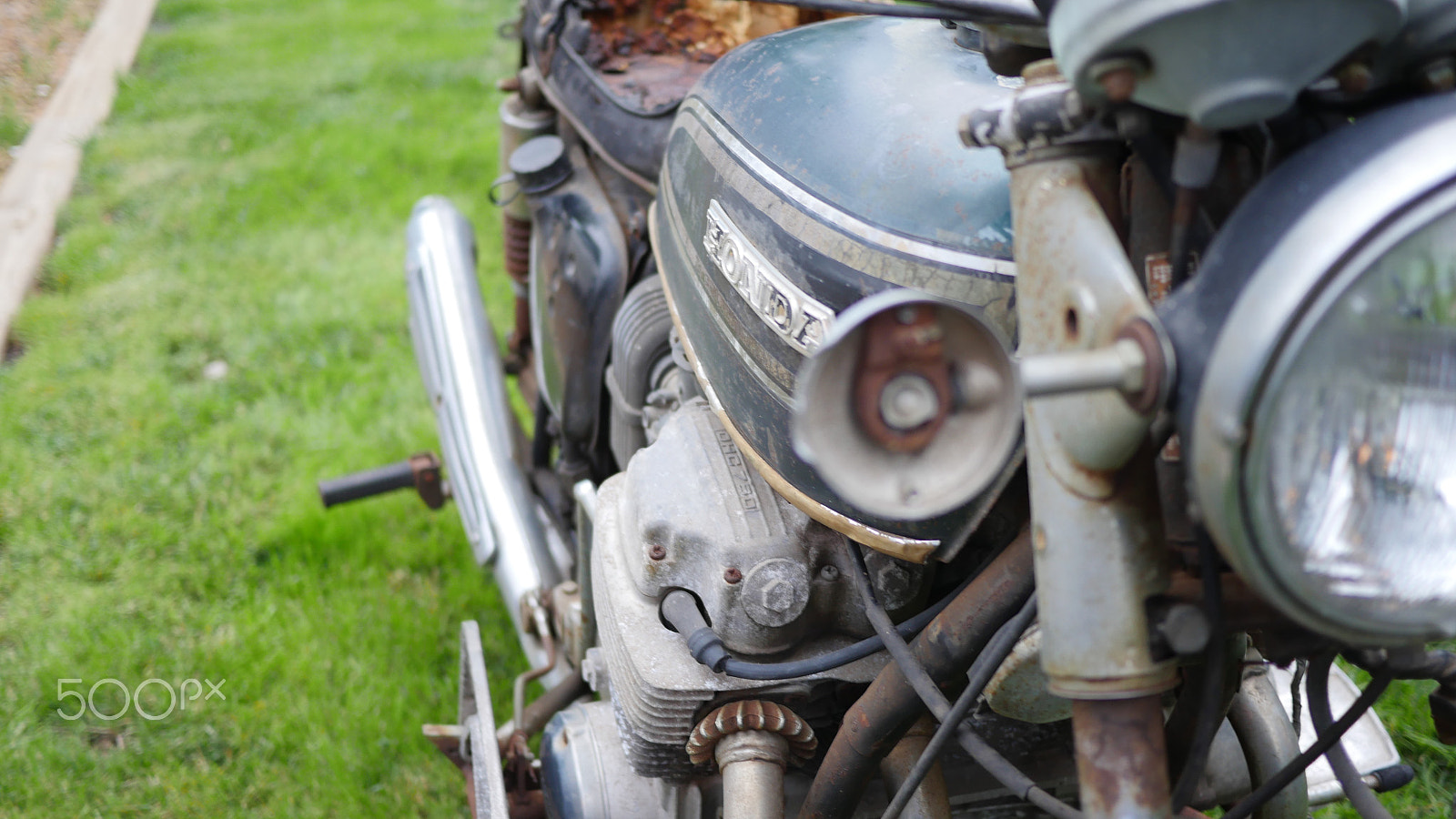 Panasonic Lumix DMC-GH4 + LUMIX G 20/F1.7 II sample photo. Honda cb750 - sonny black photography