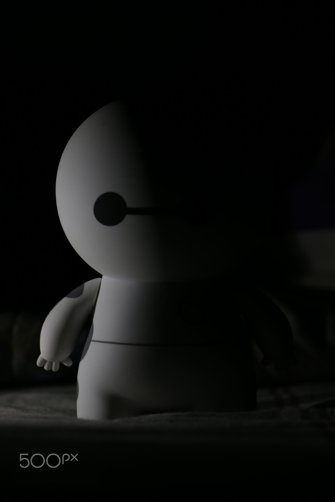 Canon EOS 70D + Canon EF-S 18-135mm F3.5-5.6 IS STM sample photo. Dark baymax photography