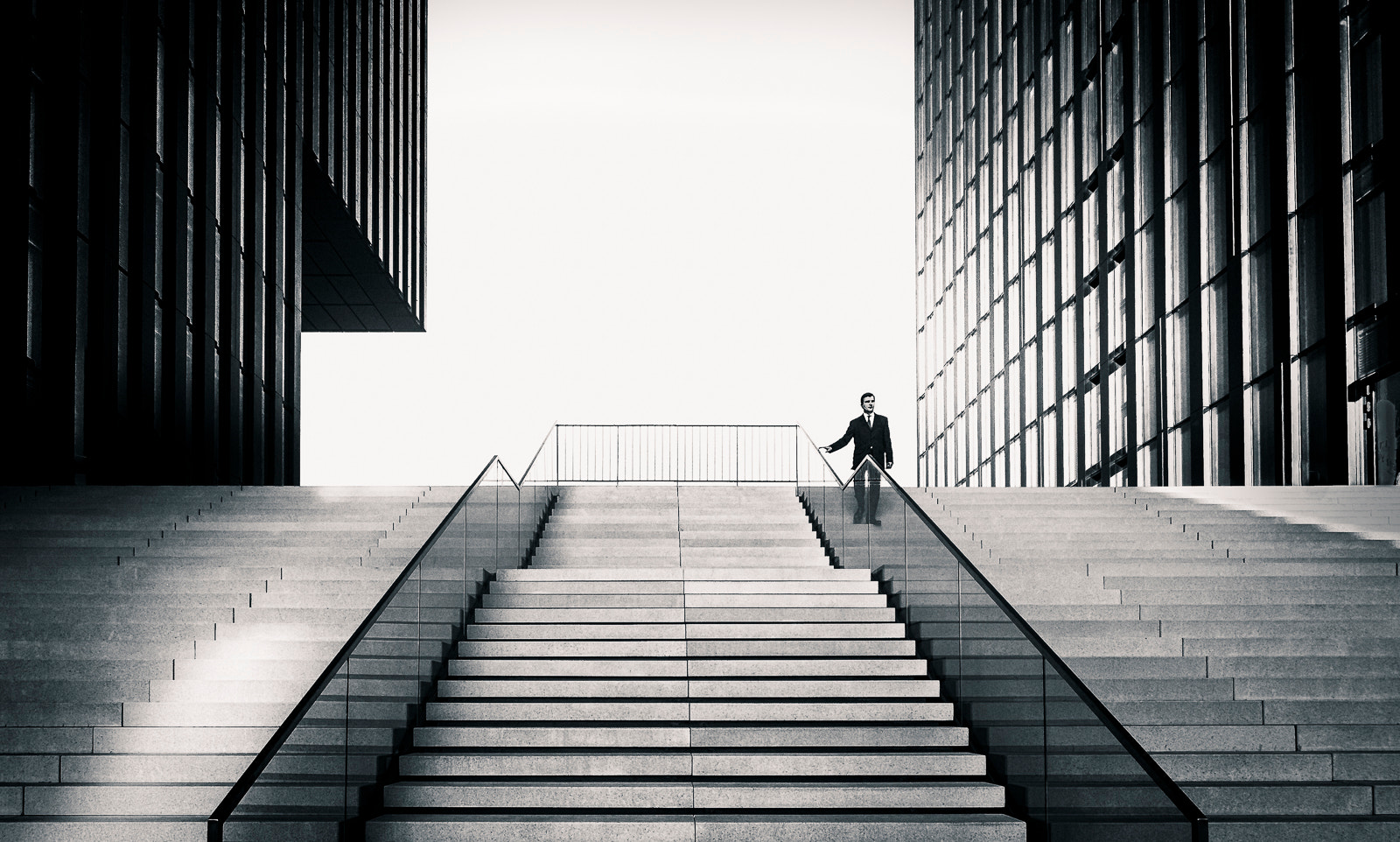 Sigma AF 10-20mm F4-5.6 EX DC sample photo. Stairs photography