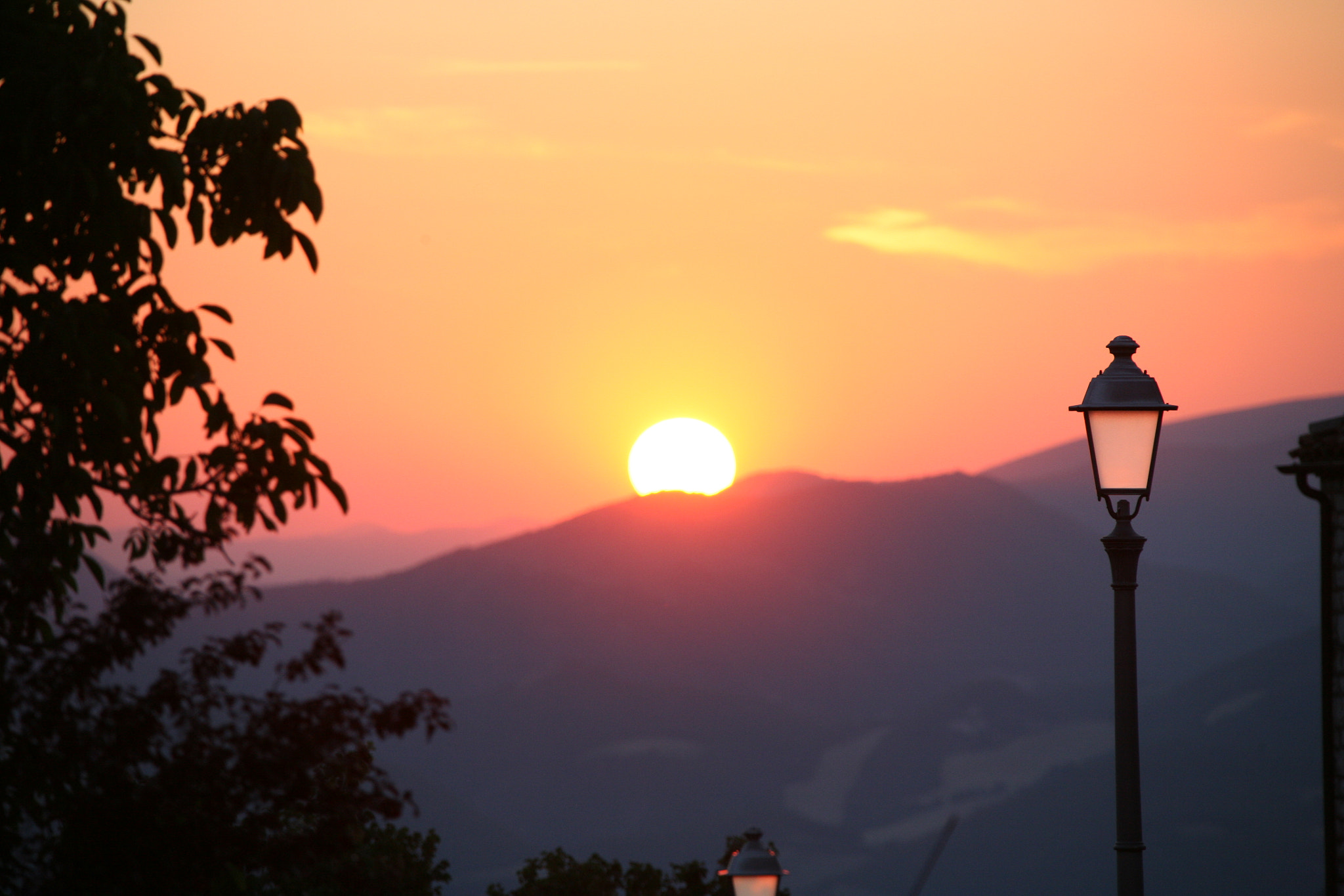Canon EF 28-300mm F3.5-5.6L IS USM sample photo. Tramonti di malinconia. photography
