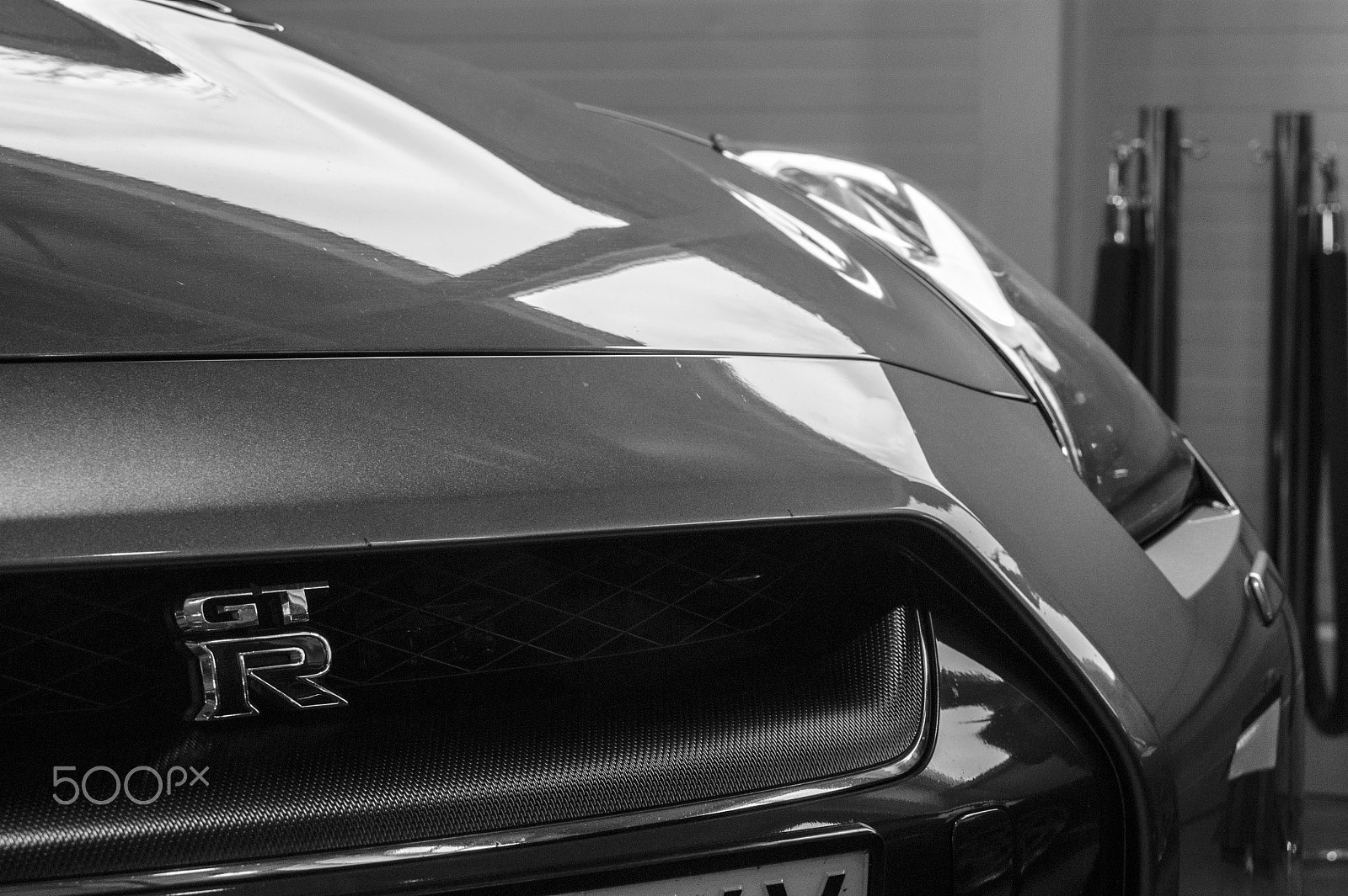 Minolta AF 35-70mm F3.5-4.5 [II] sample photo. Nissan photography