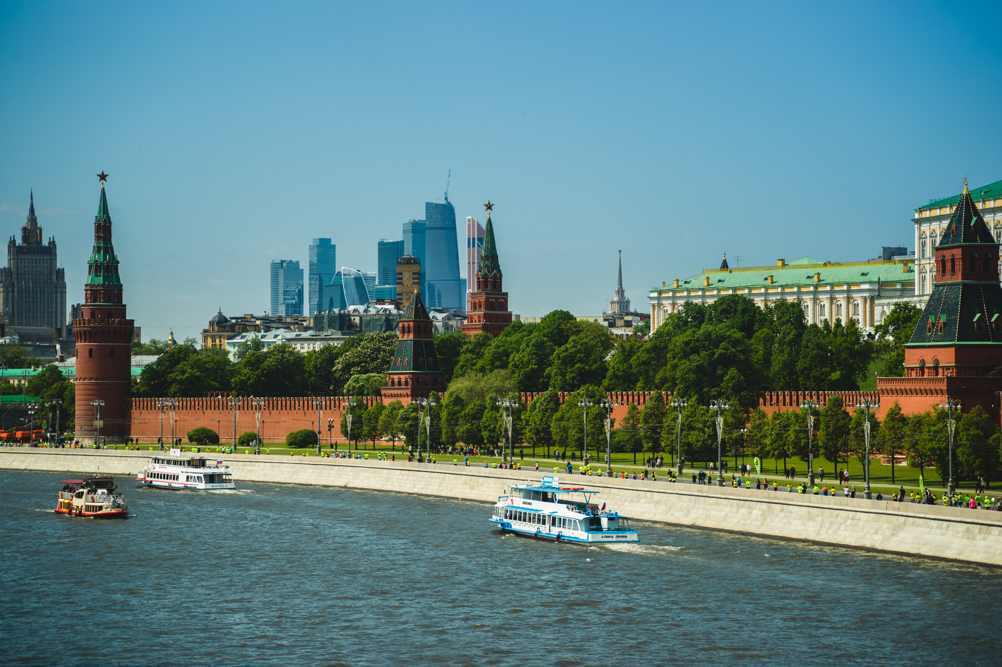 Sony Alpha DSLR-A850 + Minolta AF 35-105mm F3.5-4.5 sample photo. Moscow kremlin 2016 photography