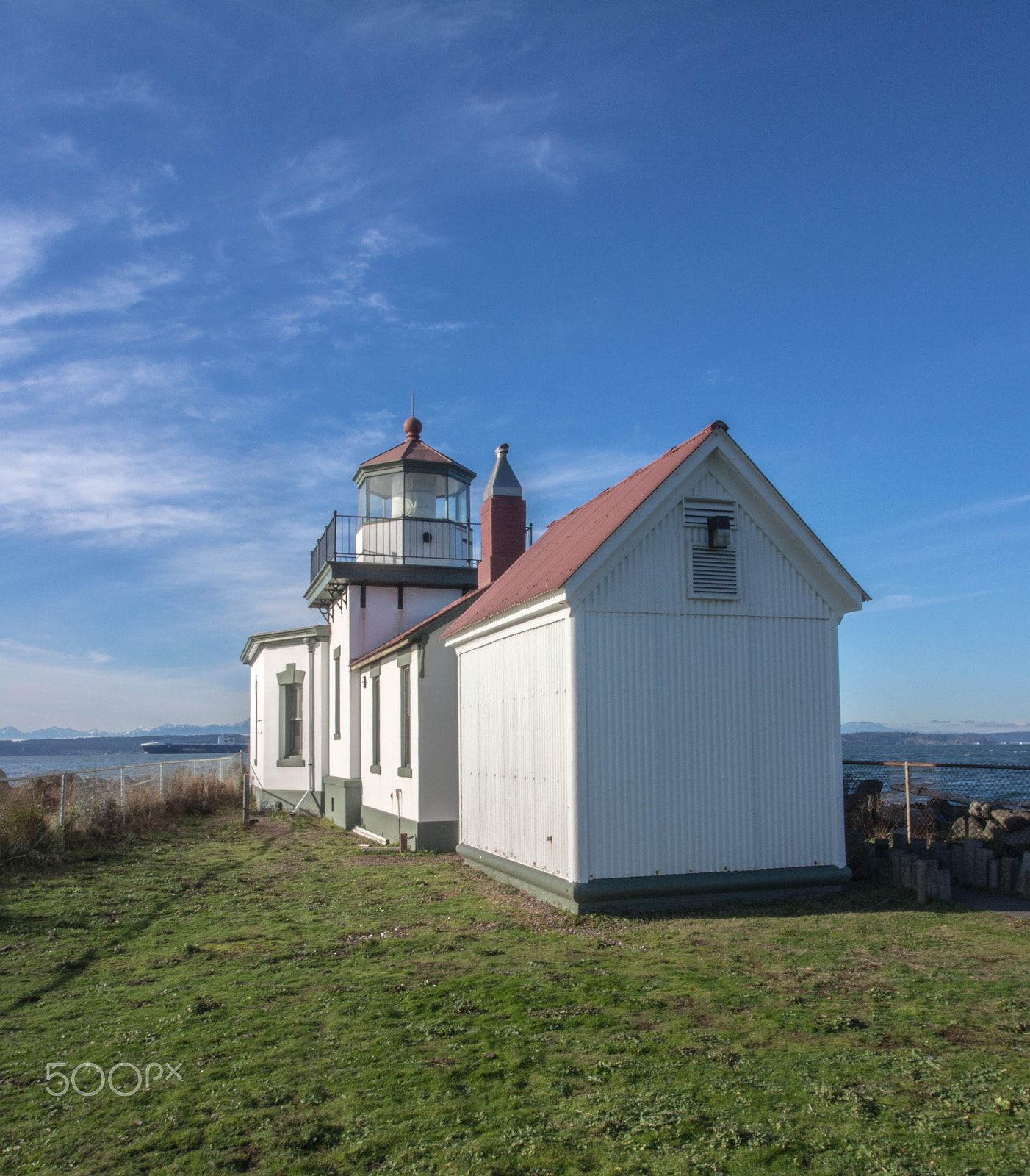 Olympus PEN E-PL5 + OLYMPUS M.12-50mm F3.5-6.3 sample photo. Sunny lighthouse photography
