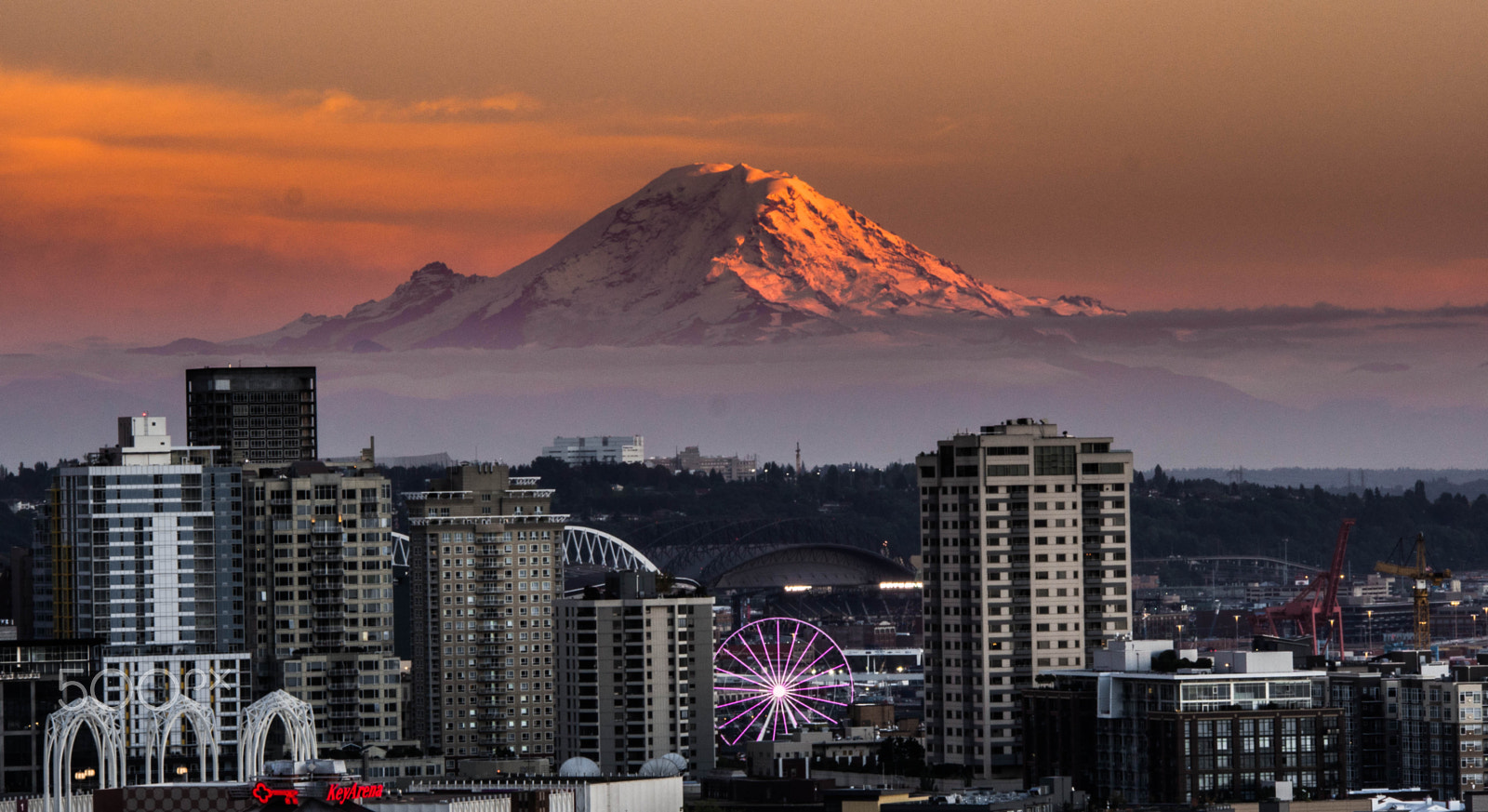 Olympus PEN E-PL5 sample photo. Mount rainier from kerry park photography
