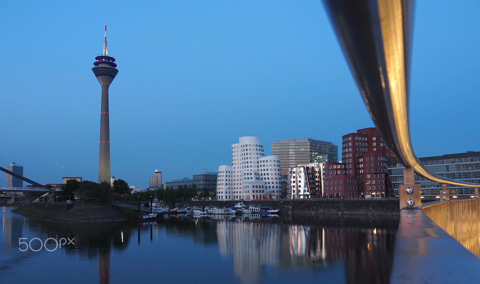 Olympus M.Zuiko Digital ED 14-150mm F4-5.6 sample photo. Fernsehturm düsseldorf photography