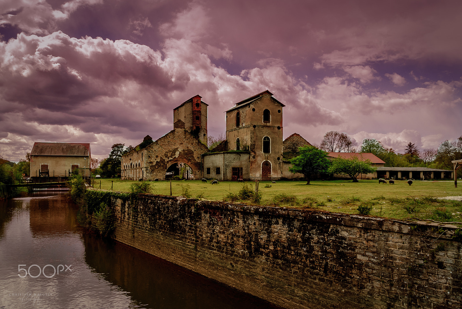 Sigma 18-200mm F3.5-6.3 DC OS HSM sample photo. Old factory photography