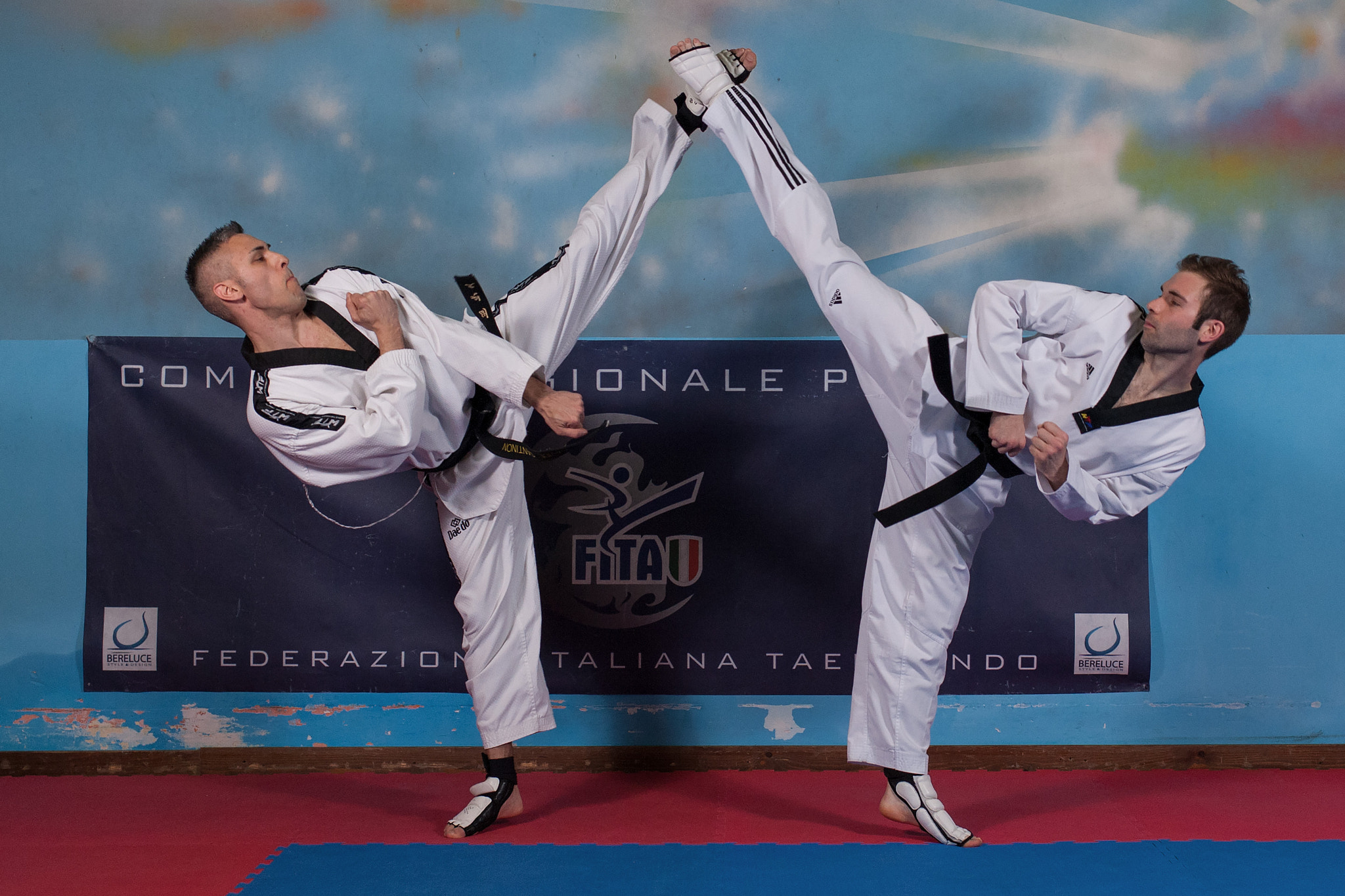 Canon EF 35mm F2 IS USM sample photo. Tkd photography
