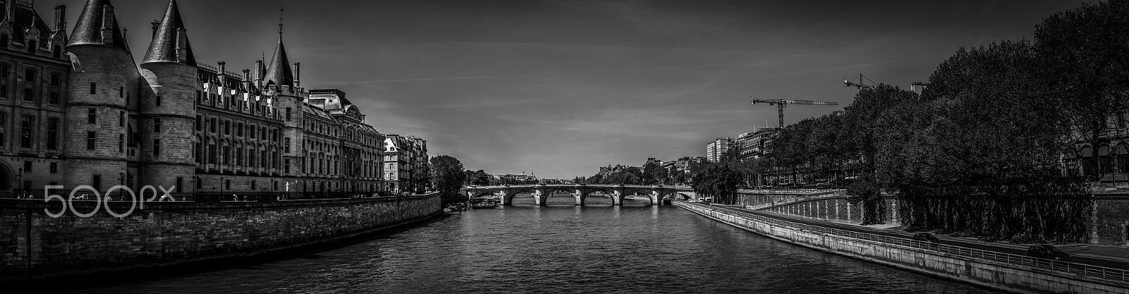 Canon EF-S 18-135mm F3.5-5.6 IS STM sample photo. Pont neuf pano. photography