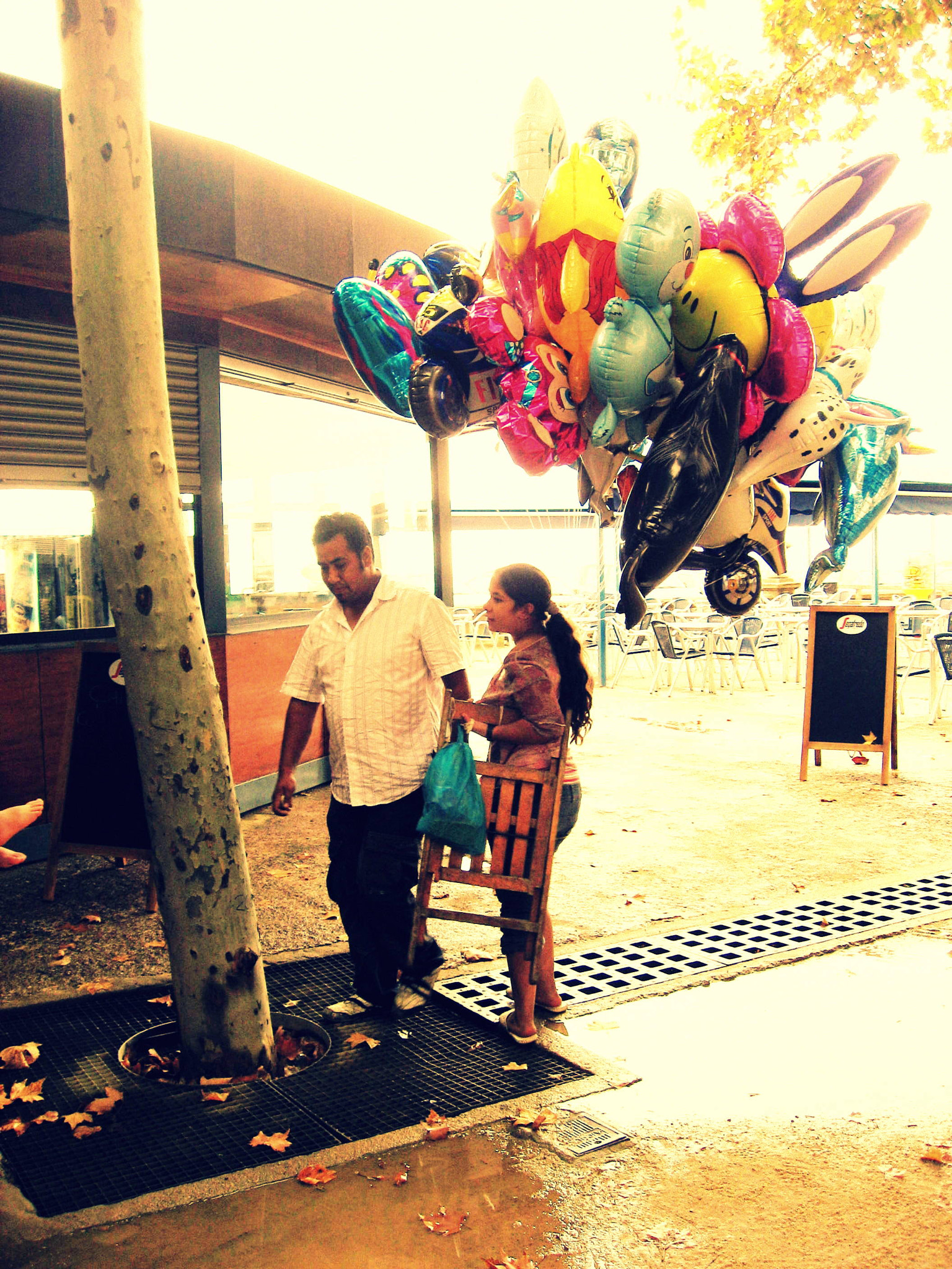 Canon DIGITAL IXUS 800 IS sample photo. Balloons photography