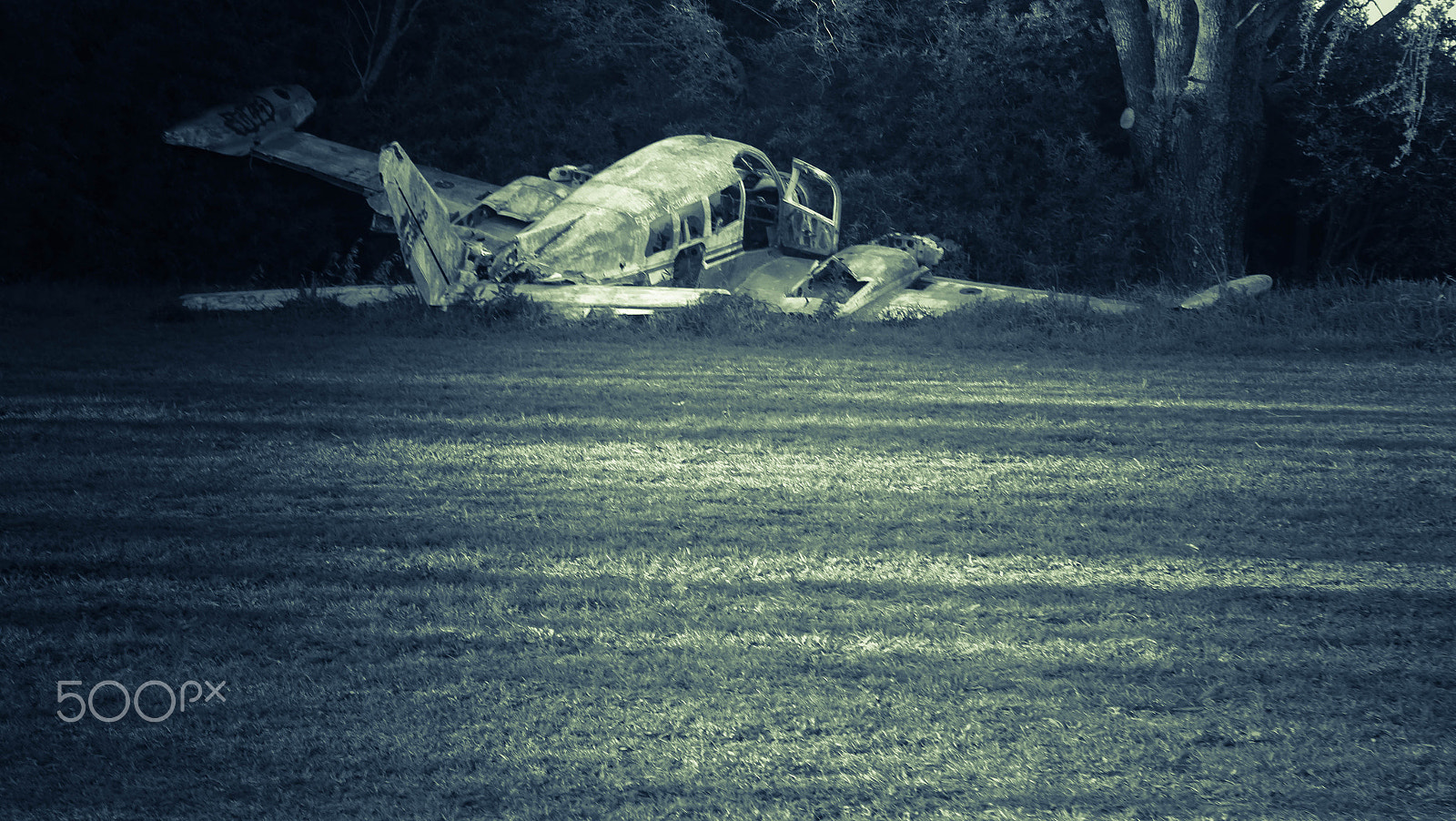 Canon EOS 100D (EOS Rebel SL1 / EOS Kiss X7) sample photo. Crash, by mauricio barbiani photography
