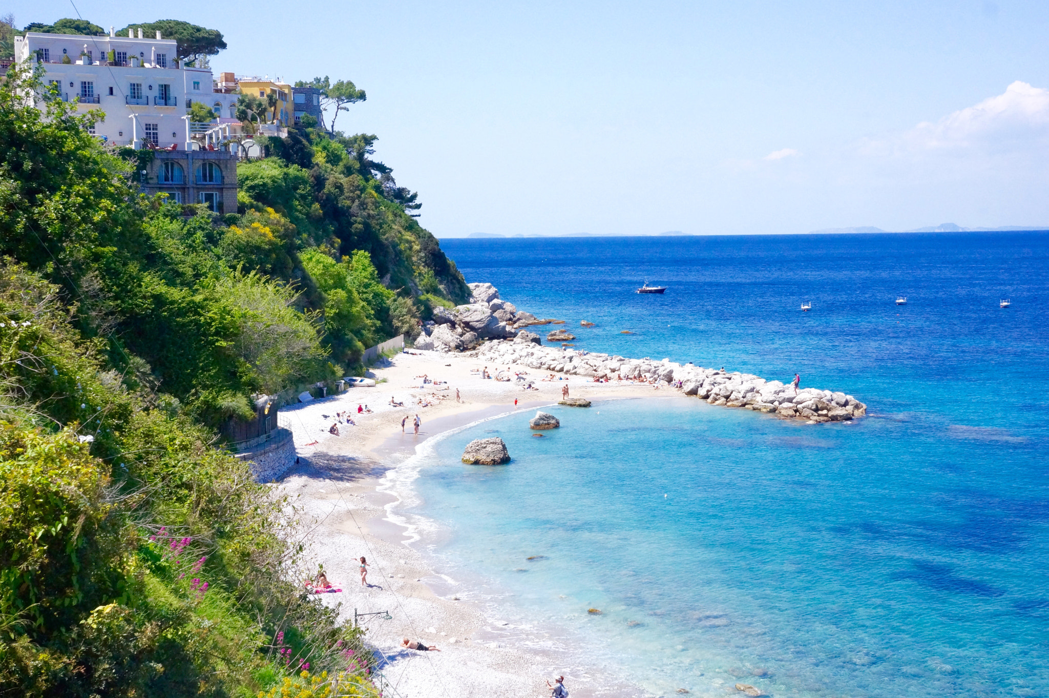 Tamron 18-200mm F3.5-6.3 Di III VC sample photo. Capri! photography