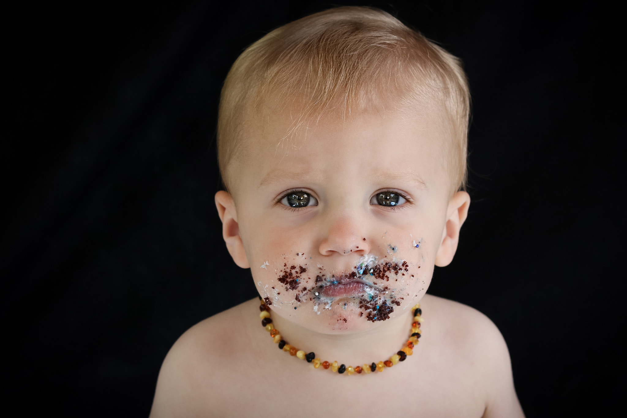 Canon EOS 760D (EOS Rebel T6s / EOS 8000D) + Canon EF 50mm F1.8 II sample photo. Was i not supposed to eat that cake? photography