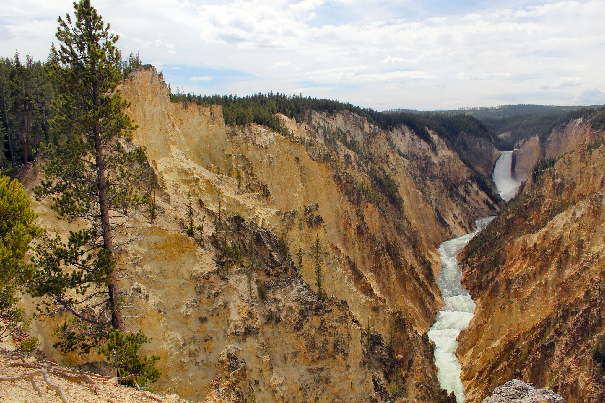 Canon EF-S 18-55mm F3.5-5.6 sample photo. Lower falls artist point photography