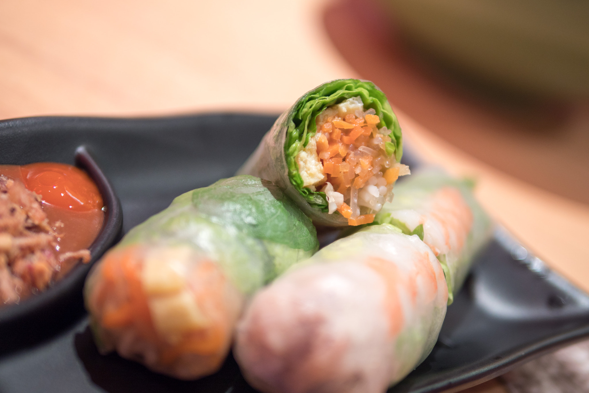 Panasonic Lumix DMC-GX8 + Panasonic Leica DG Summilux 25mm F1.4 II ASPH sample photo. Vietnamese southern rolls photography
