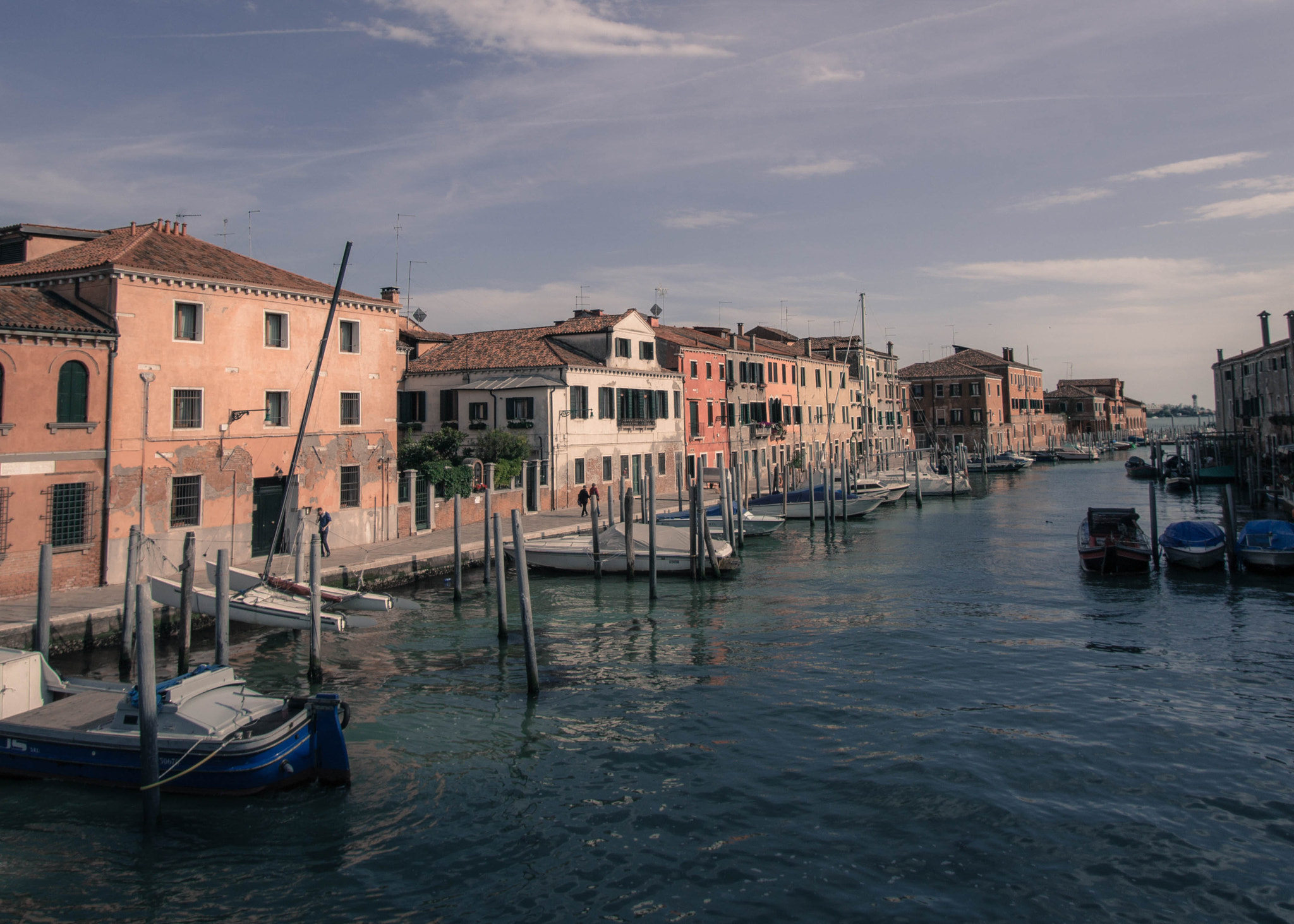 Canon EF-S 10-22mm F3.5-4.5 USM sample photo. San giacomo canal, venice photography