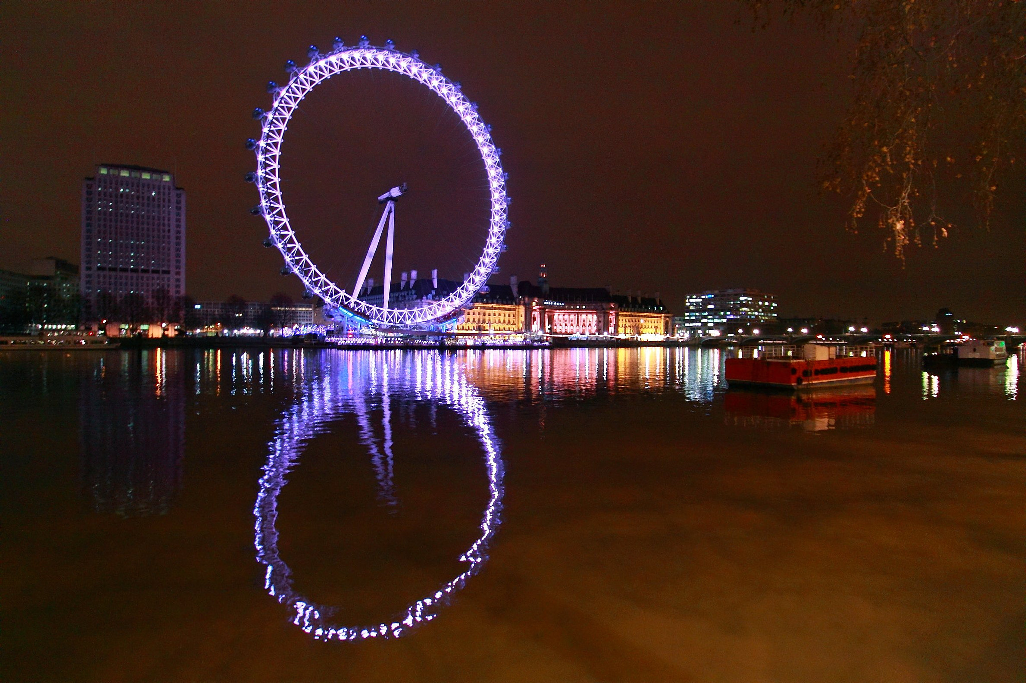 Canon EF-S 10-22mm F3.5-4.5 USM sample photo. Reflection....jpg photography