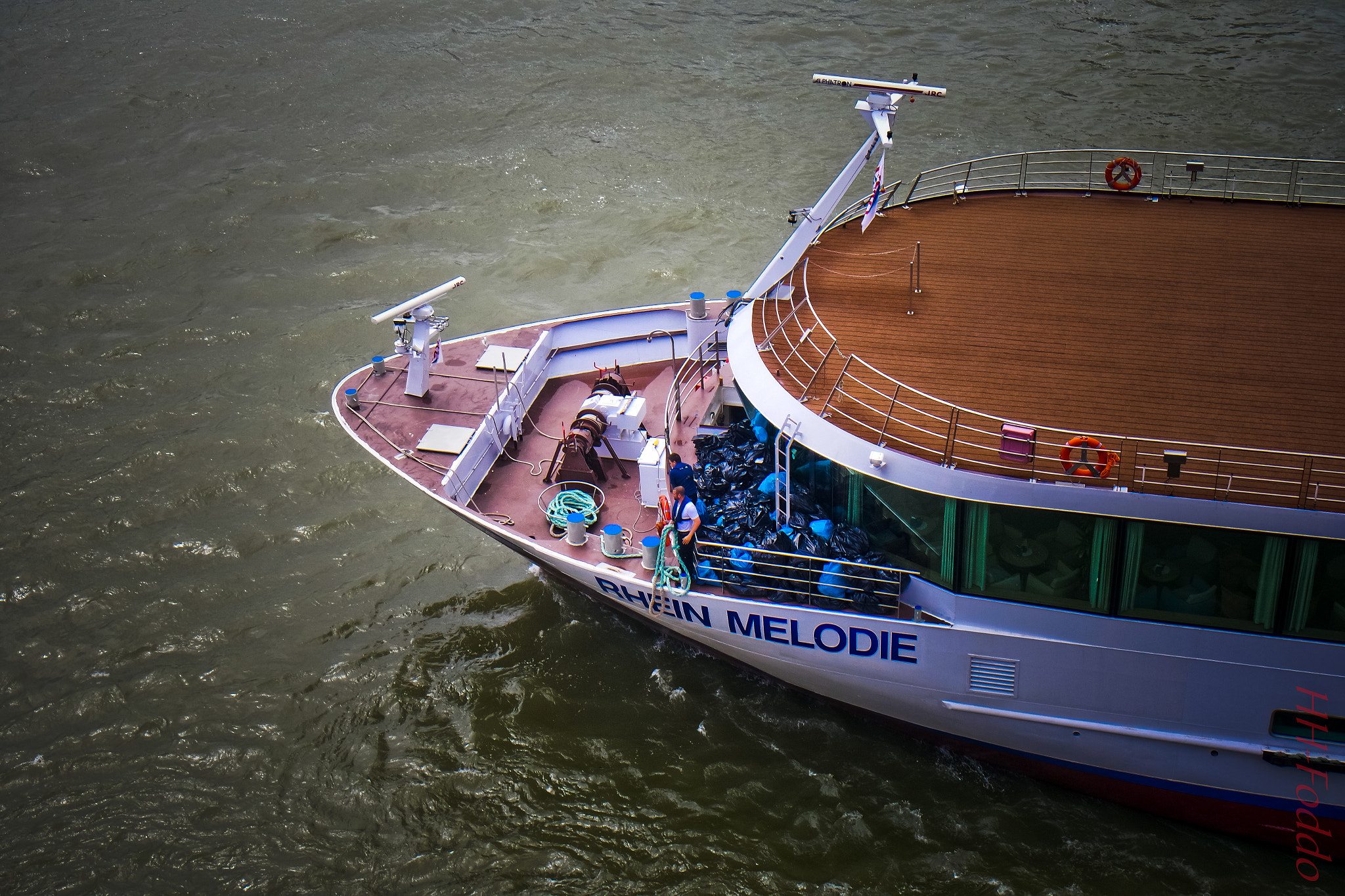 Samsung NX-M 9-27mm F3.5-5.6 ED OIS sample photo. Luxury waste transport photography