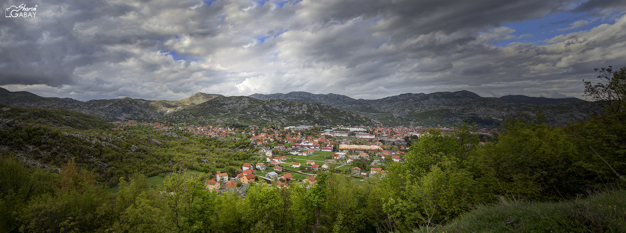 Canon EOS 7D Mark II + Canon EF-S 17-55mm F2.8 IS USM sample photo. Montenegrian village photography