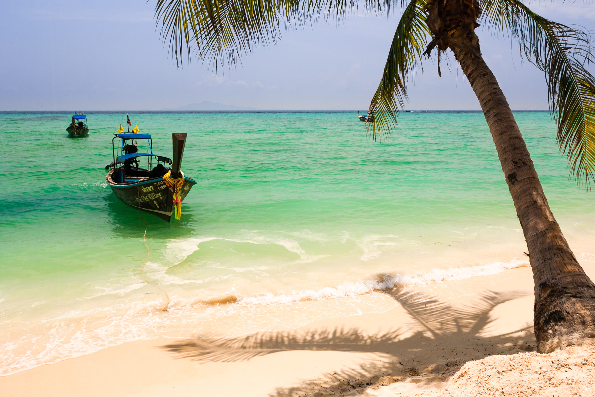 Canon EOS-1D Mark II N sample photo. Koh phi phi water taxi photography