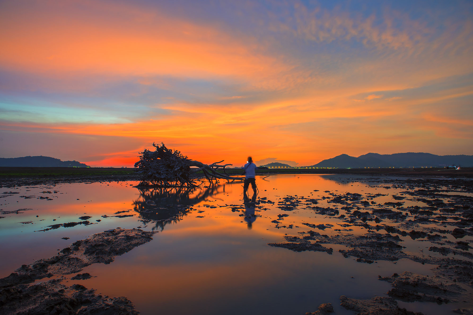 Nikon D800E + Nikon AF Nikkor 20mm F2.8D sample photo. Sunset with silhouette tree on high mountain photography