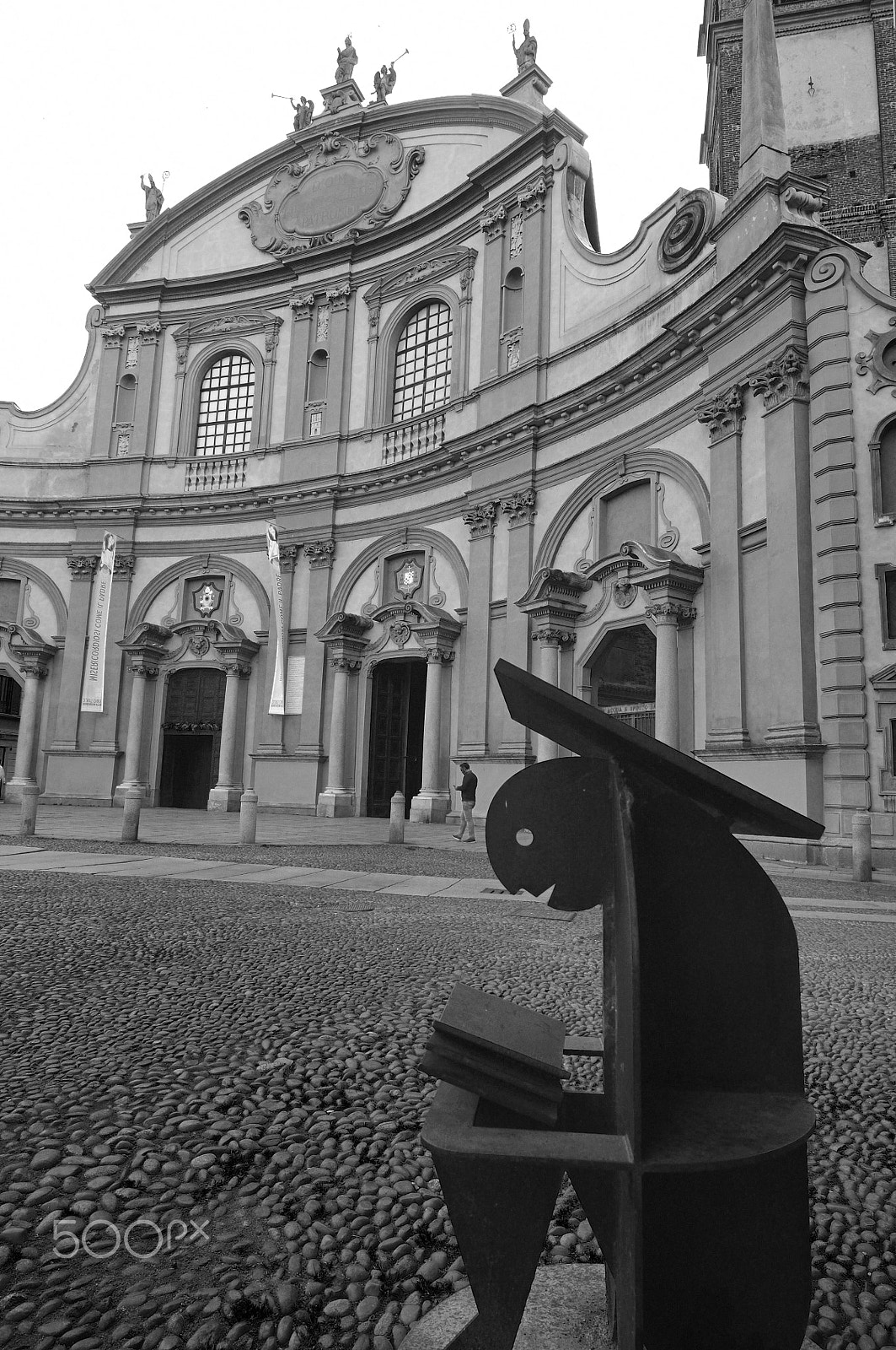 Nikon D300 + Nikon AF-S Nikkor 14-24mm F2.8G ED sample photo. Vigevano-bw-01 photography