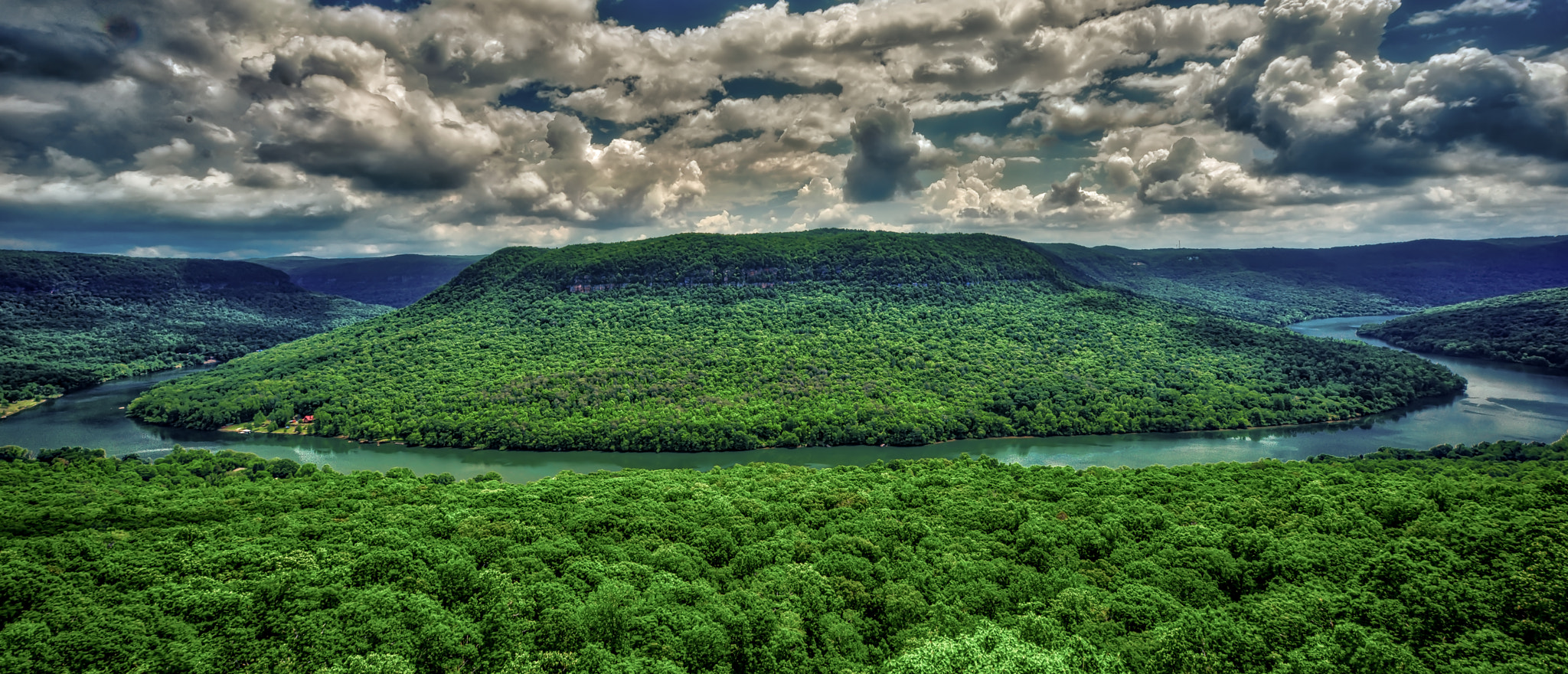 Sony a7R + Sony Vario-Tessar T* FE 16-35mm F4 ZA OSS sample photo. Tennessee river gorage (of ) photography