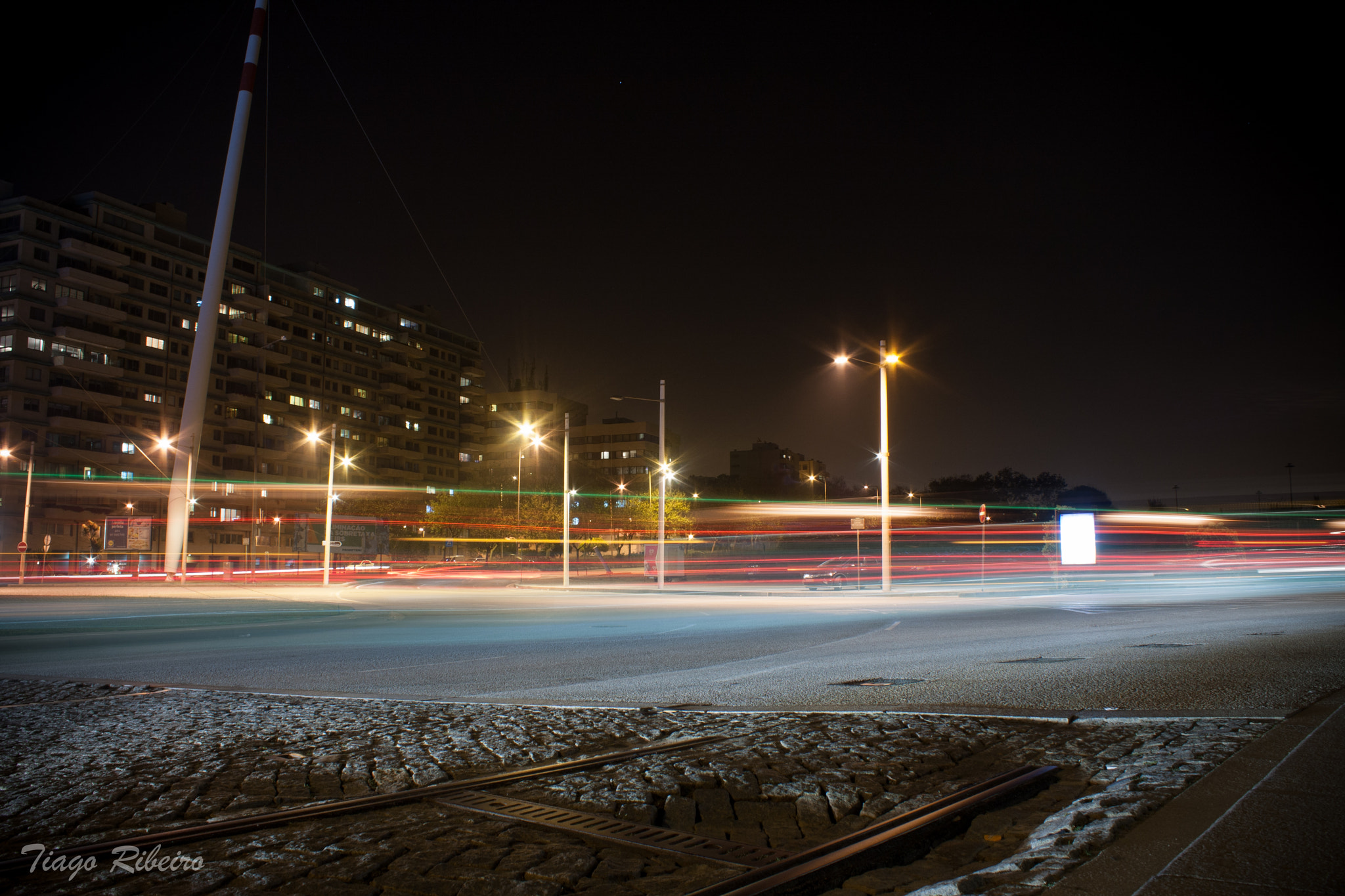 Canon EOS 40D + Canon EF-S 18-55mm F3.5-5.6 III sample photo. Night traffic photography