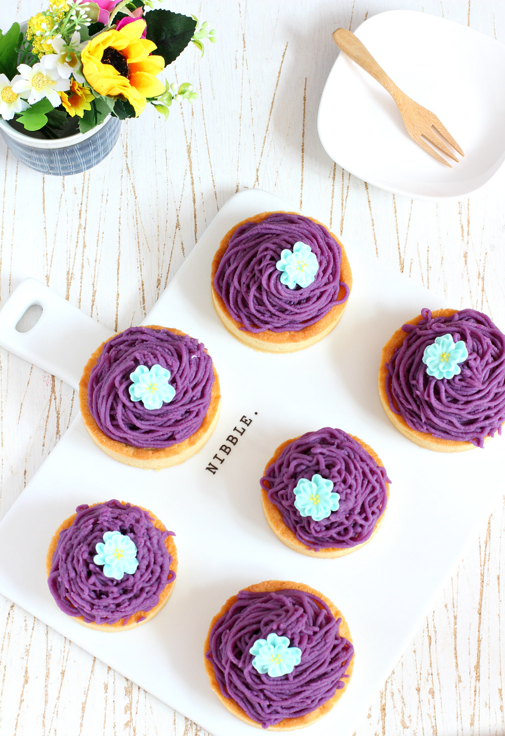 Canon EOS 700D (EOS Rebel T5i / EOS Kiss X7i) + Canon EF 50mm F1.4 USM sample photo. Purple sweet potato mont blanc tartlet photography