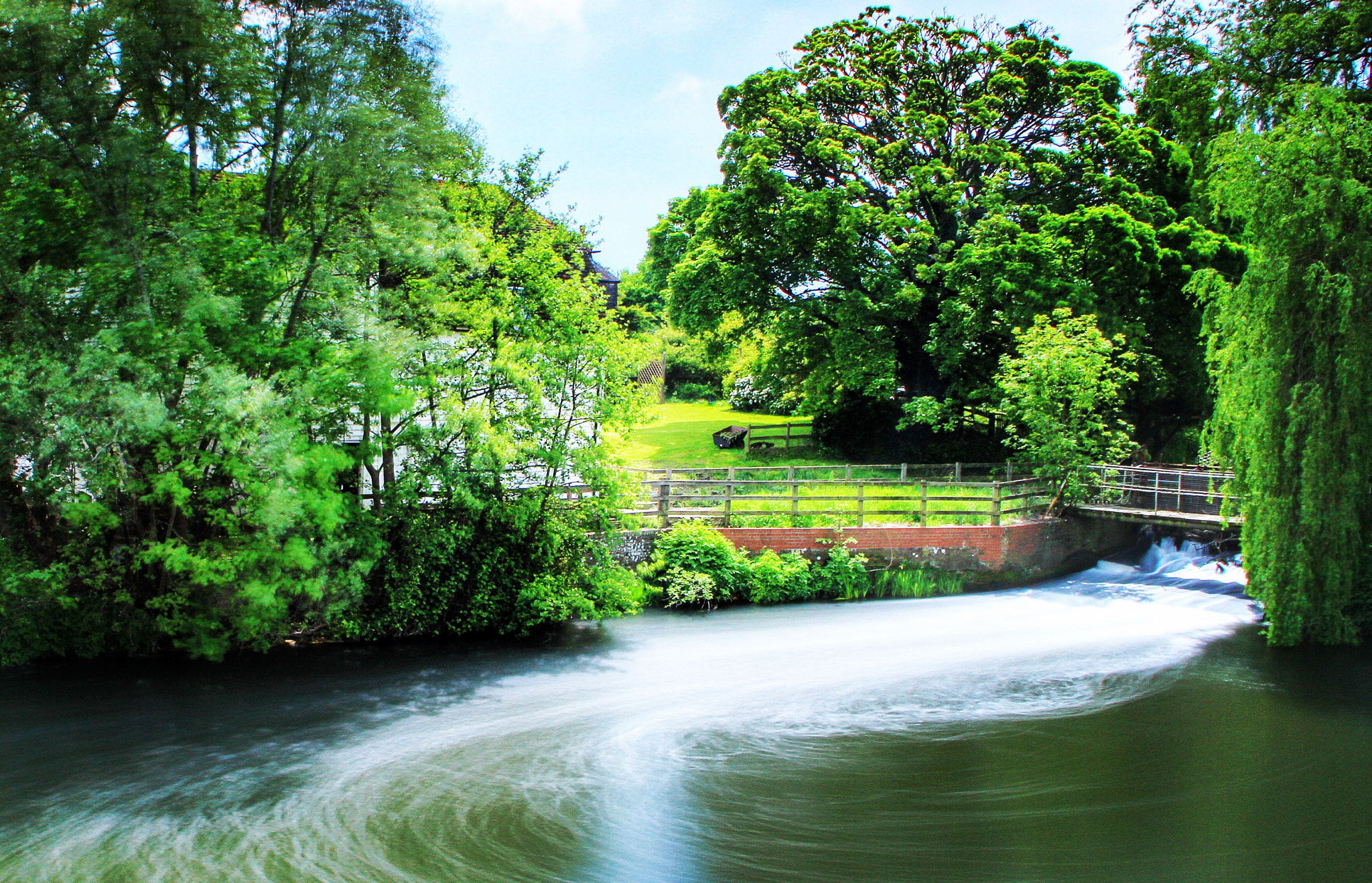Canon EOS 7D + Canon 18-270mm sample photo. The is the weir on the great stour river at wye in kent photography