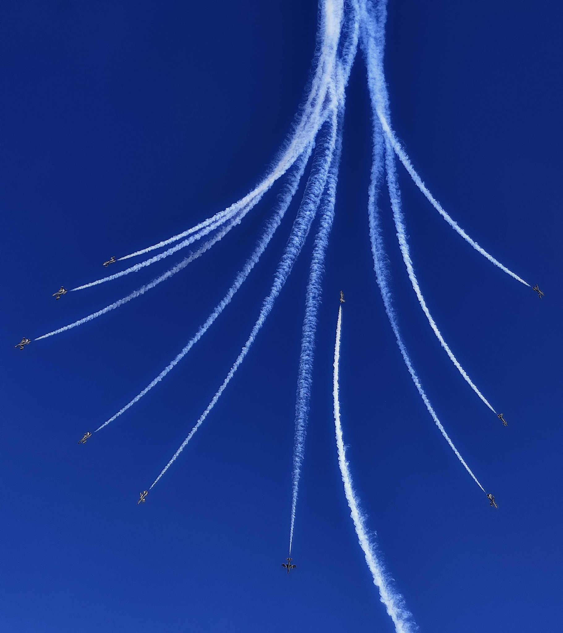 AF Zoom-Nikkor 24-120mm f/3.5-5.6D IF sample photo. Loano air show 2016 photography