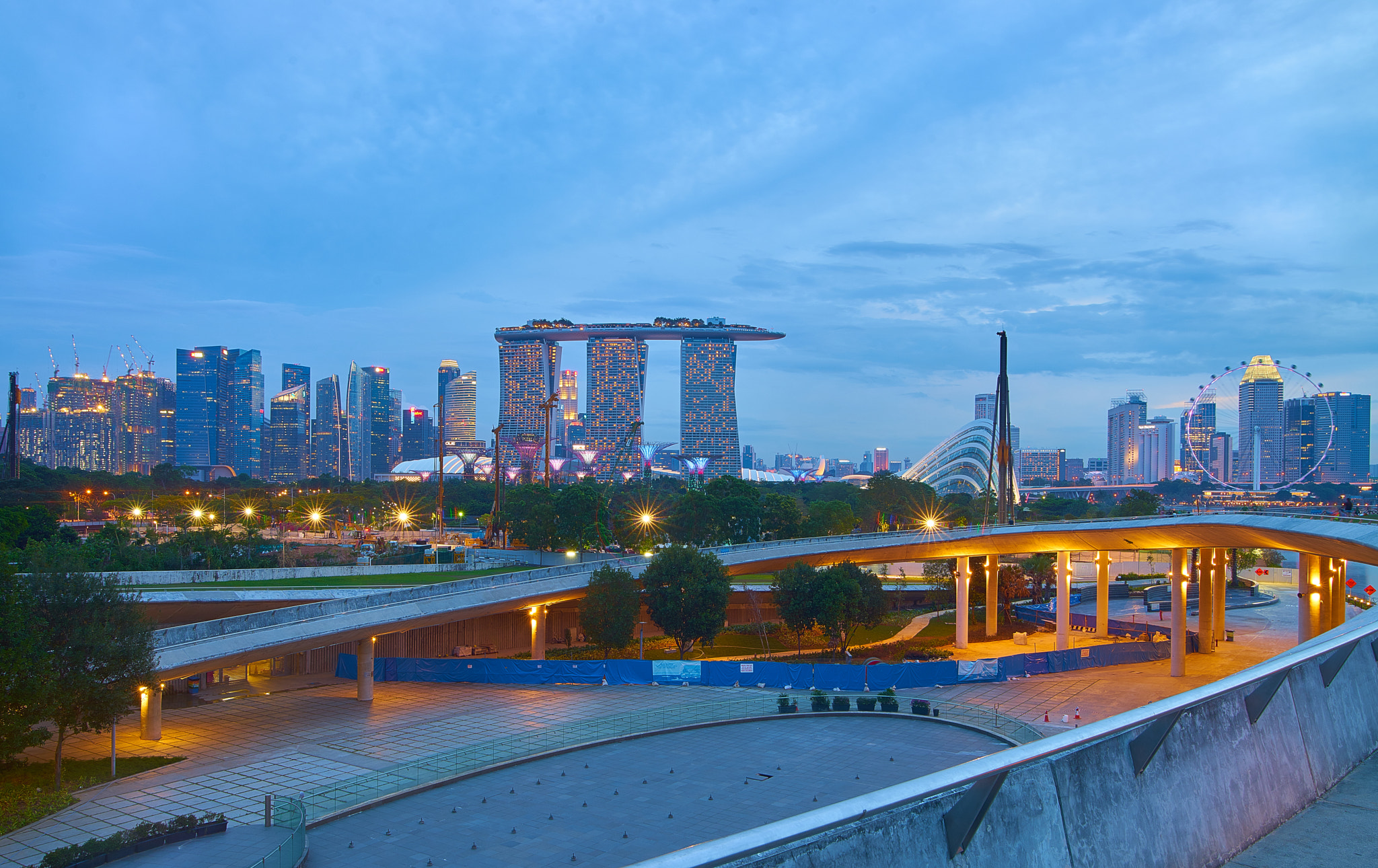 Sony a7R + 16-28mm F2.8 sample photo. Marina barrage photography