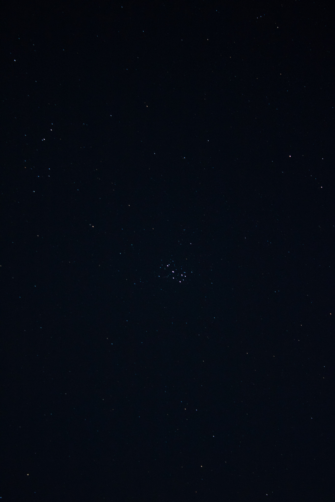 Canon EOS 750D (EOS Rebel T6i / EOS Kiss X8i) sample photo. Pleiades photography